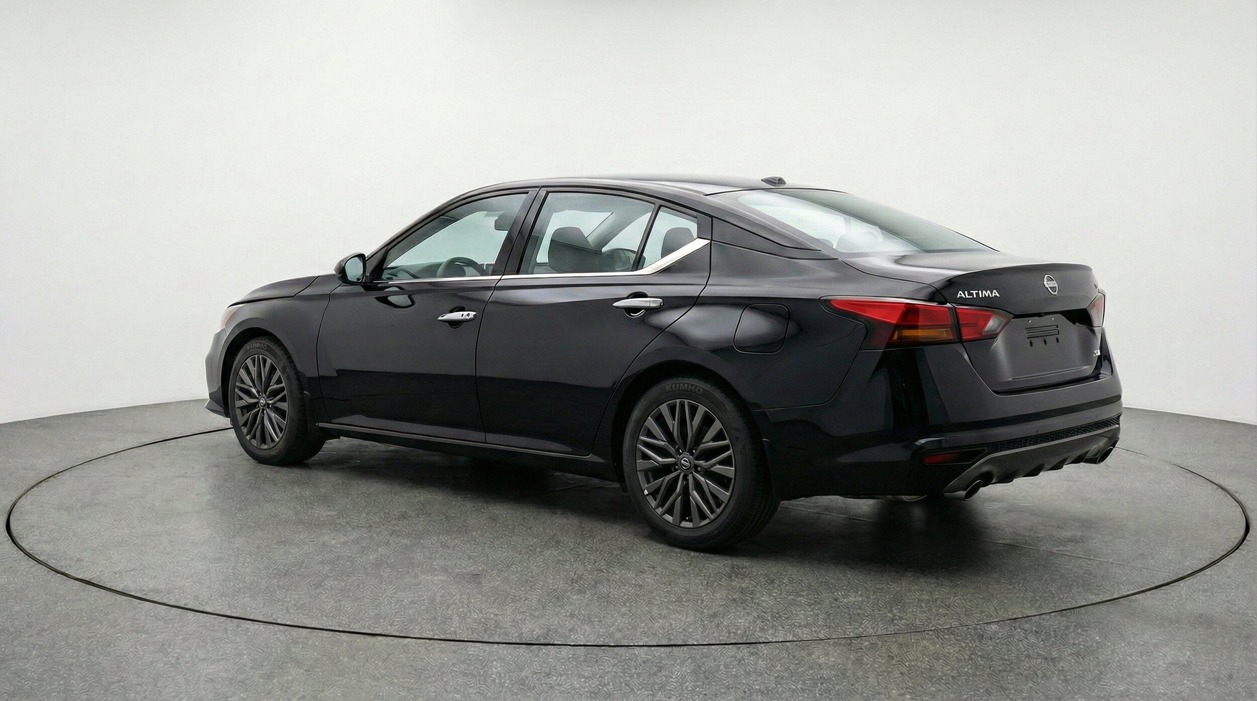 Thumbnail: 2025 Nissan Altima - 6