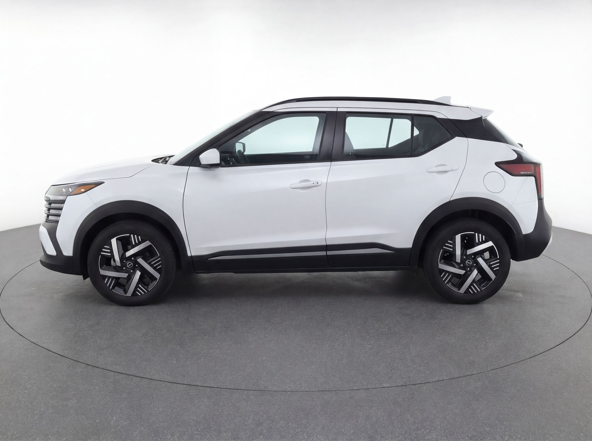Thumbnail: 2025 Nissan Kicks - 5