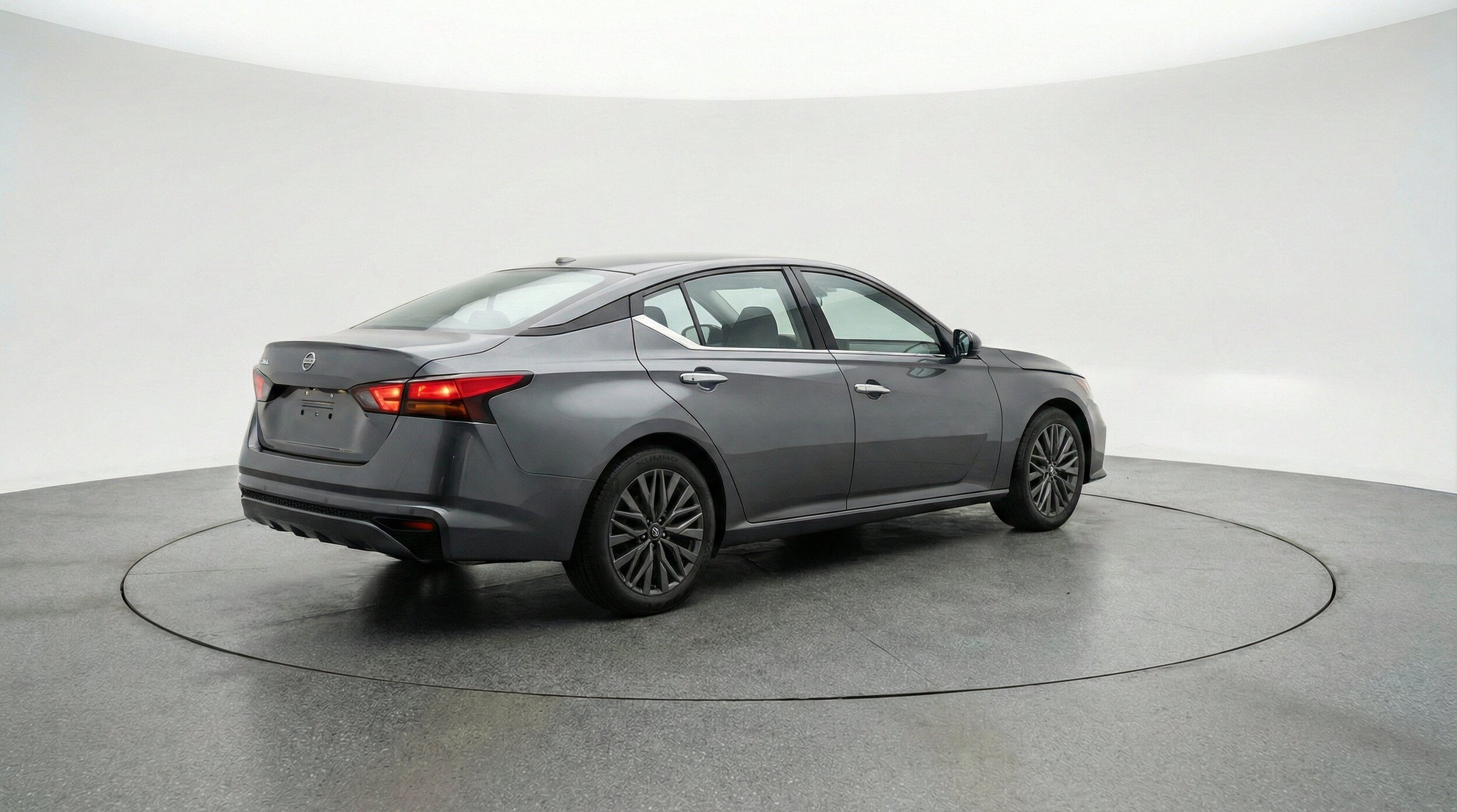 Thumbnail: 2025 Nissan Altima - 9
