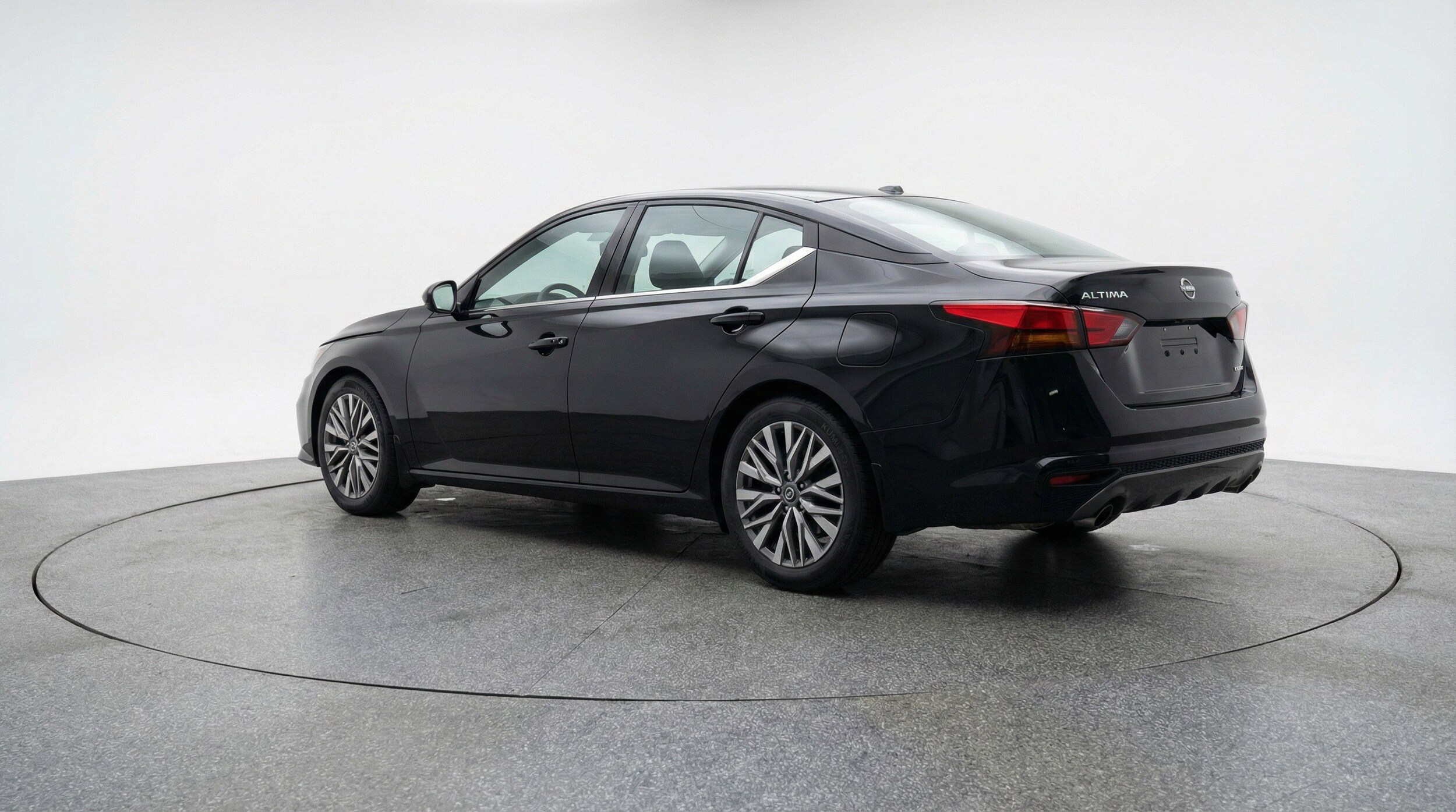 Thumbnail: 2025 Nissan Altima - 6
