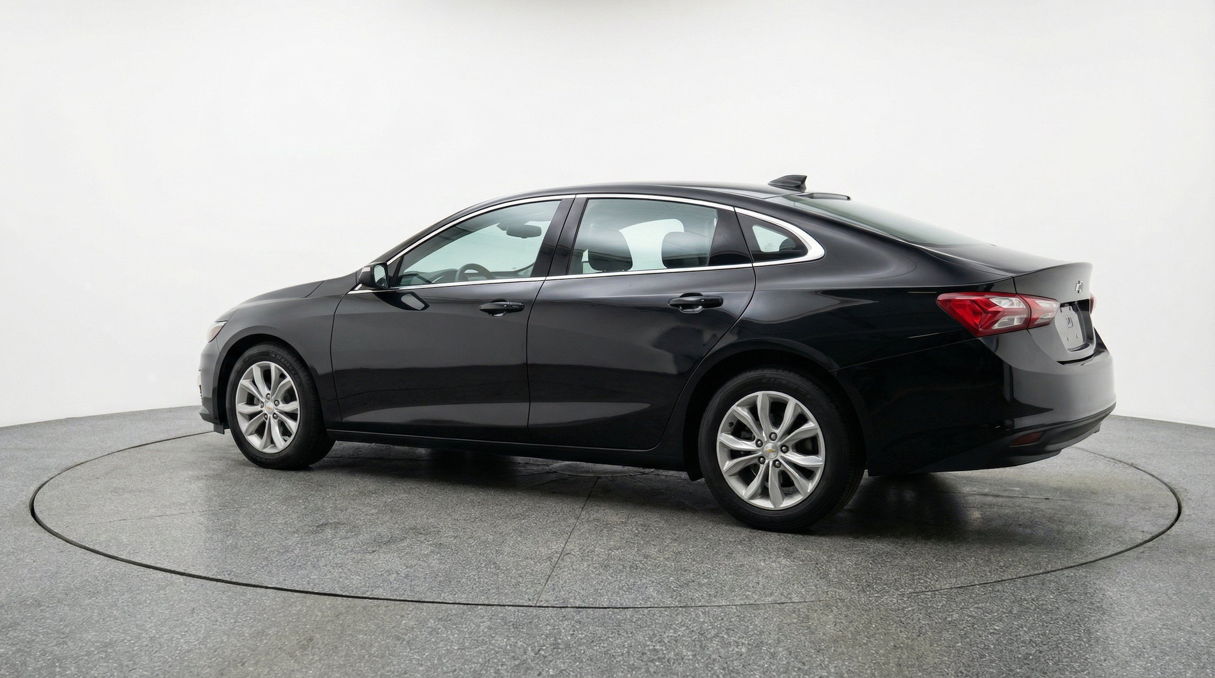 Thumbnail: 2024 Chevrolet Malibu - 6