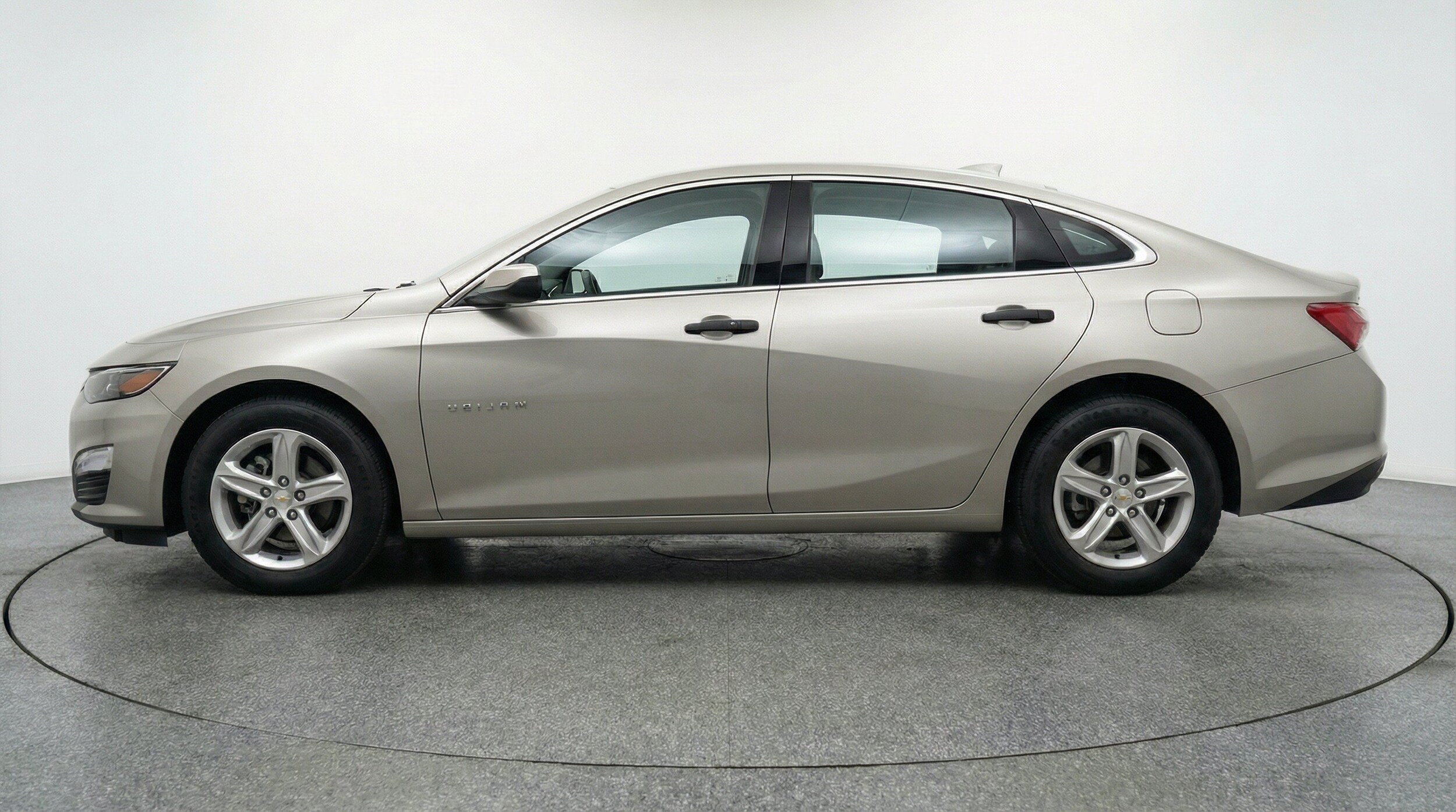 Thumbnail: 2024 Chevrolet Malibu - 5