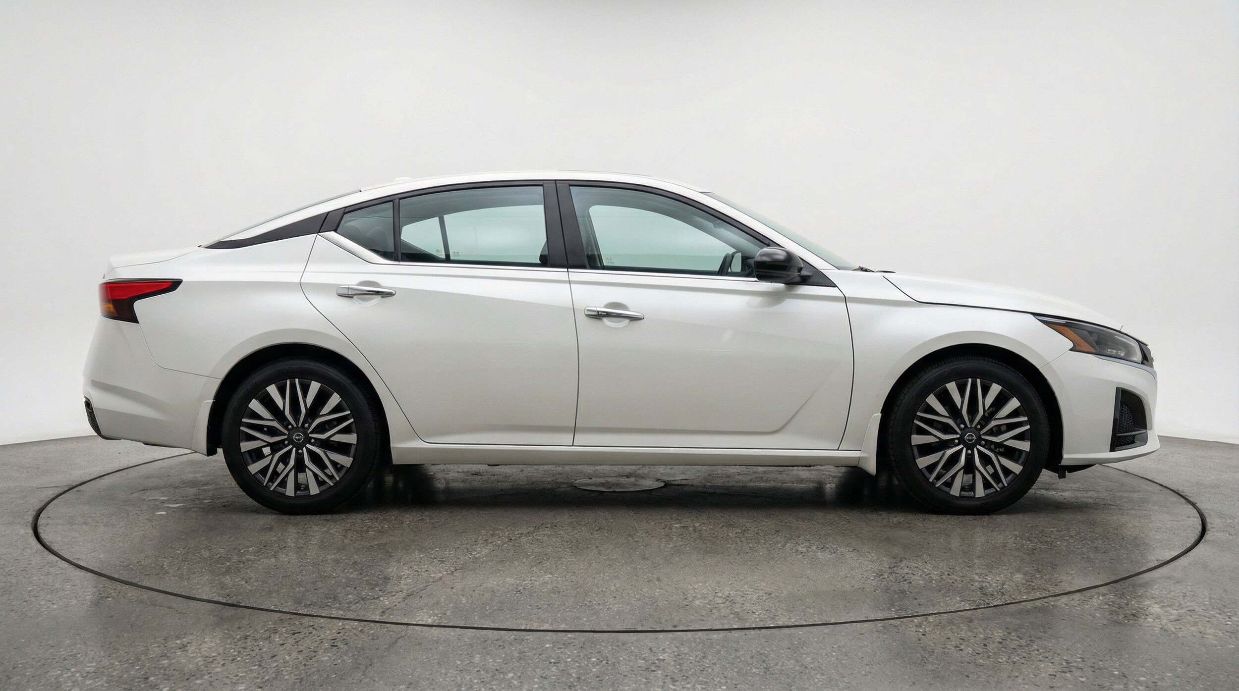 Thumbnail: 2025 Nissan Altima - 11