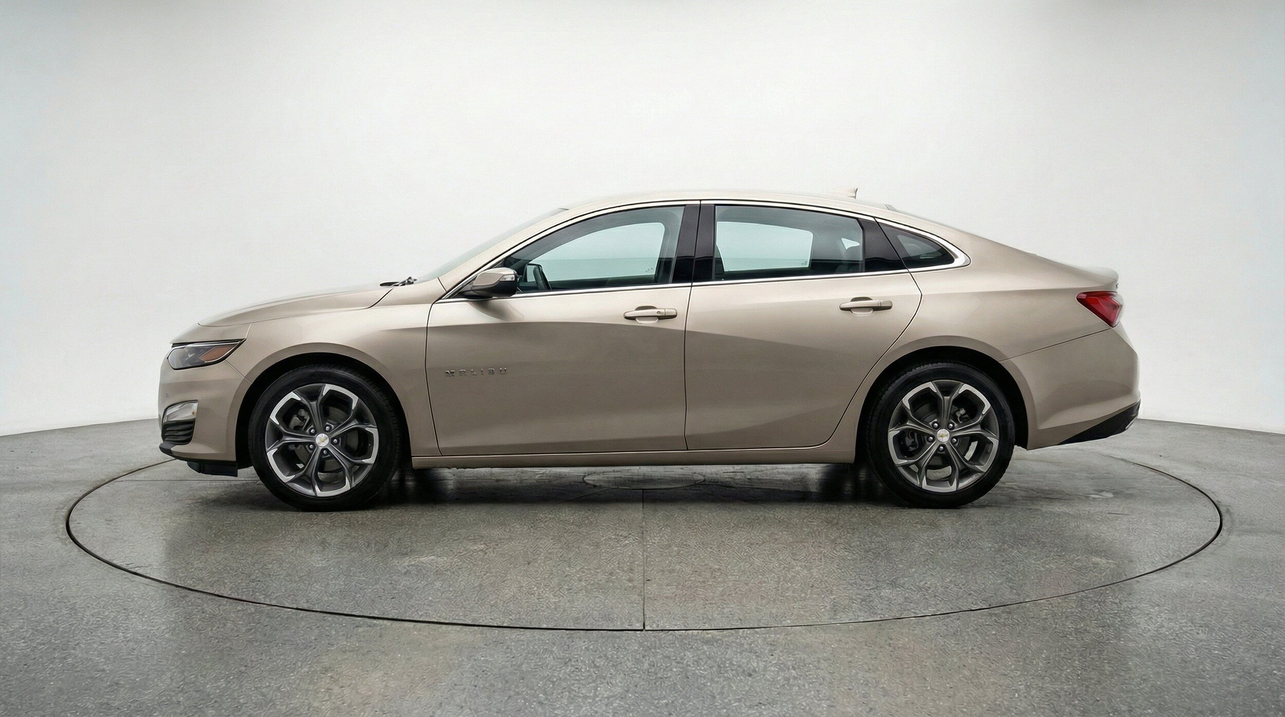 Thumbnail: 2024 Chevrolet Malibu - 5
