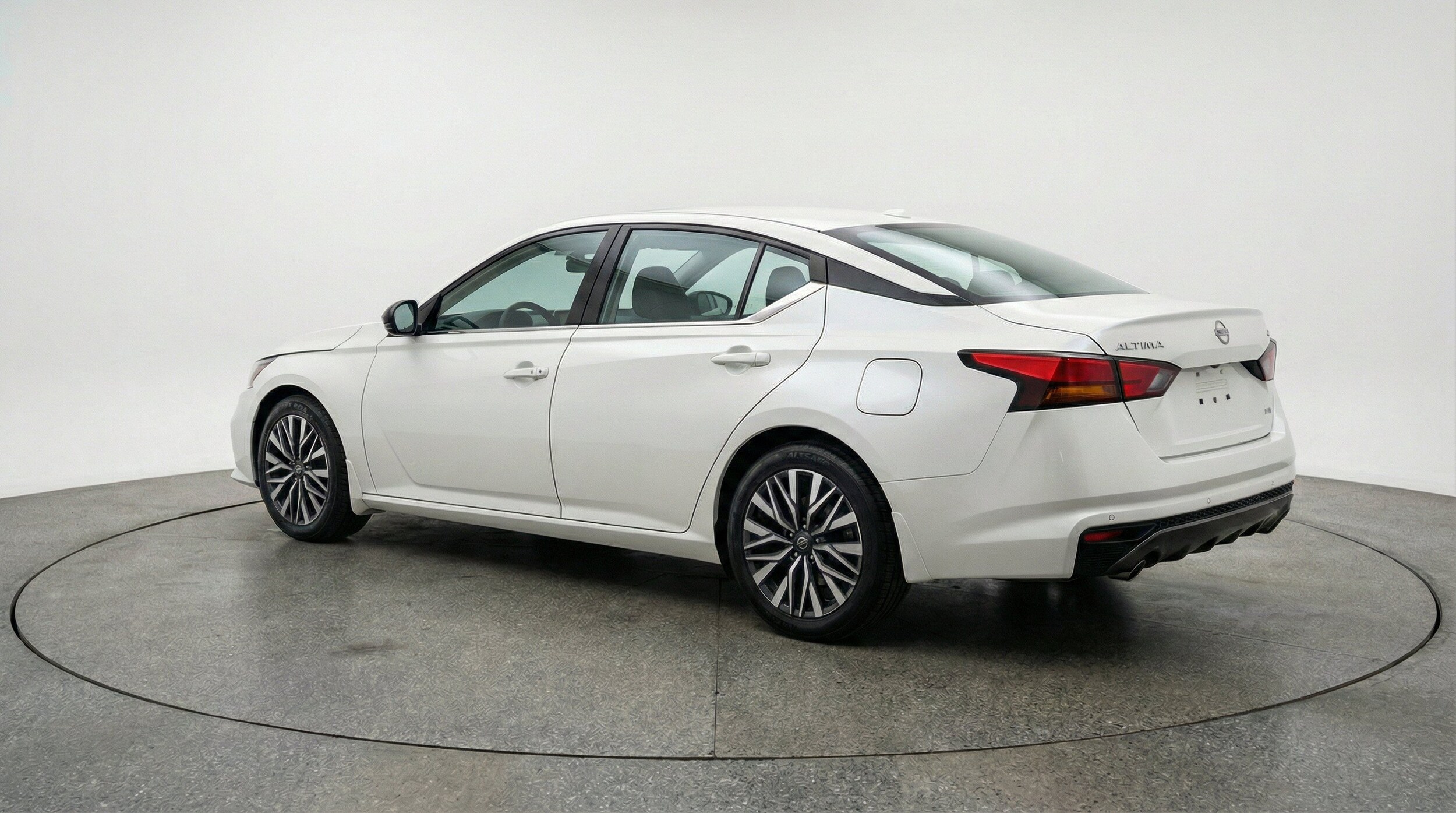 Thumbnail: 2025 Nissan Altima - 6