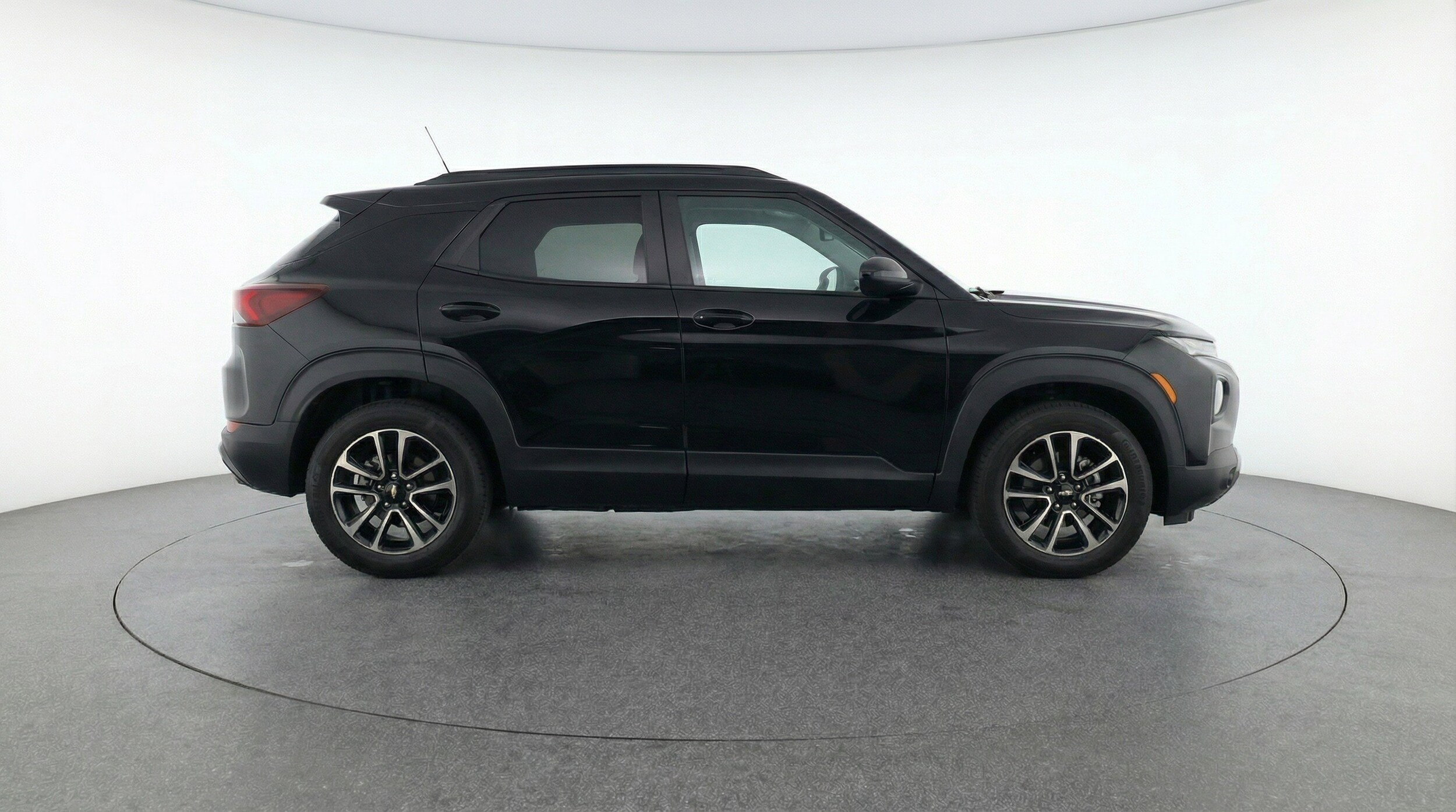 Thumbnail: 2025 Chevrolet TrailBlazer - 11