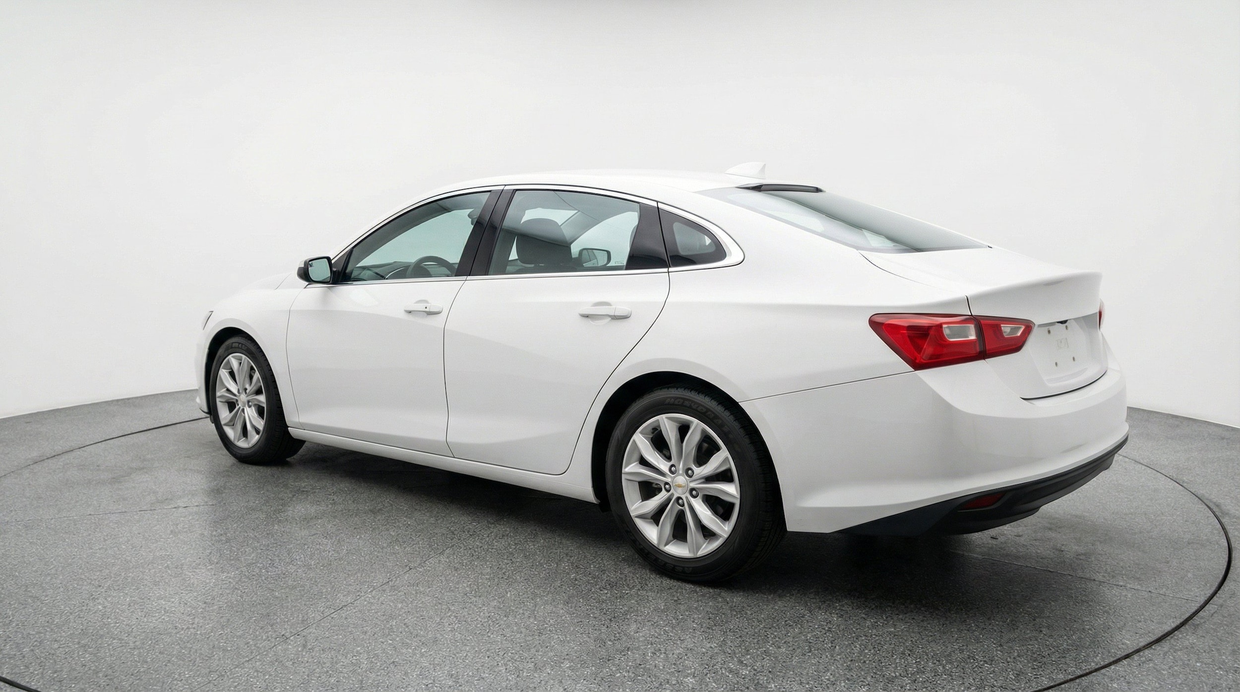 Thumbnail: 2024 Chevrolet Malibu - 6