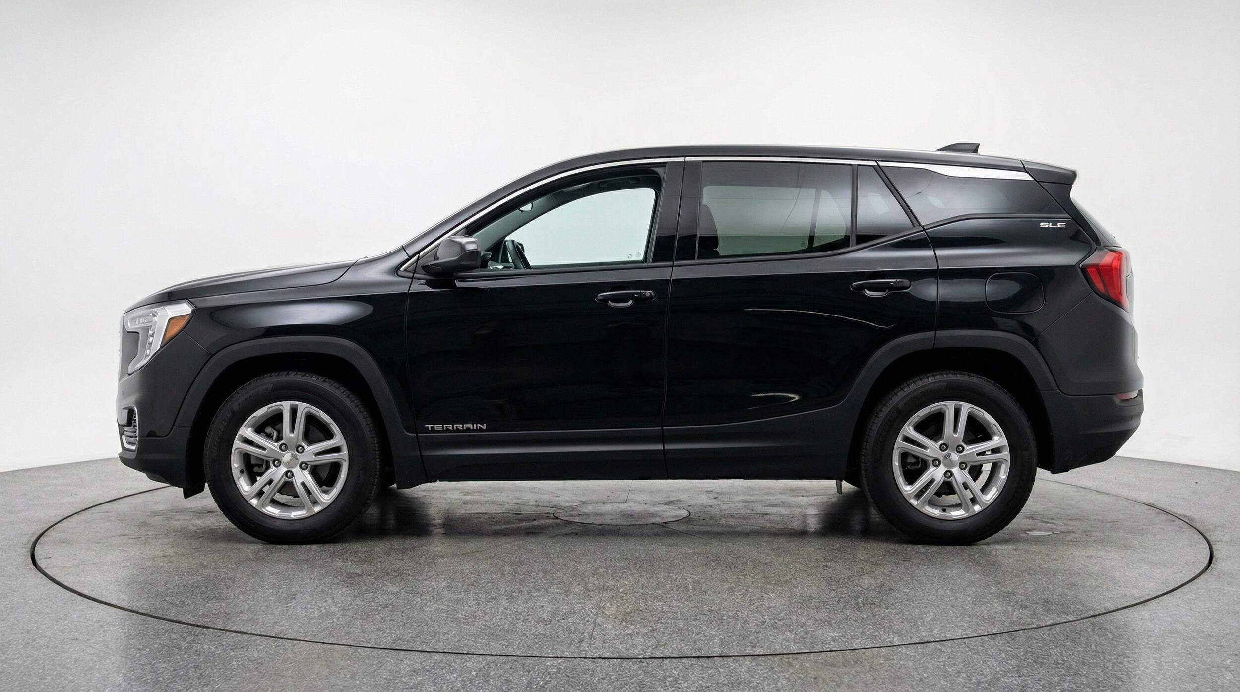 Thumbnail: 2024 GMC Terrain - 5