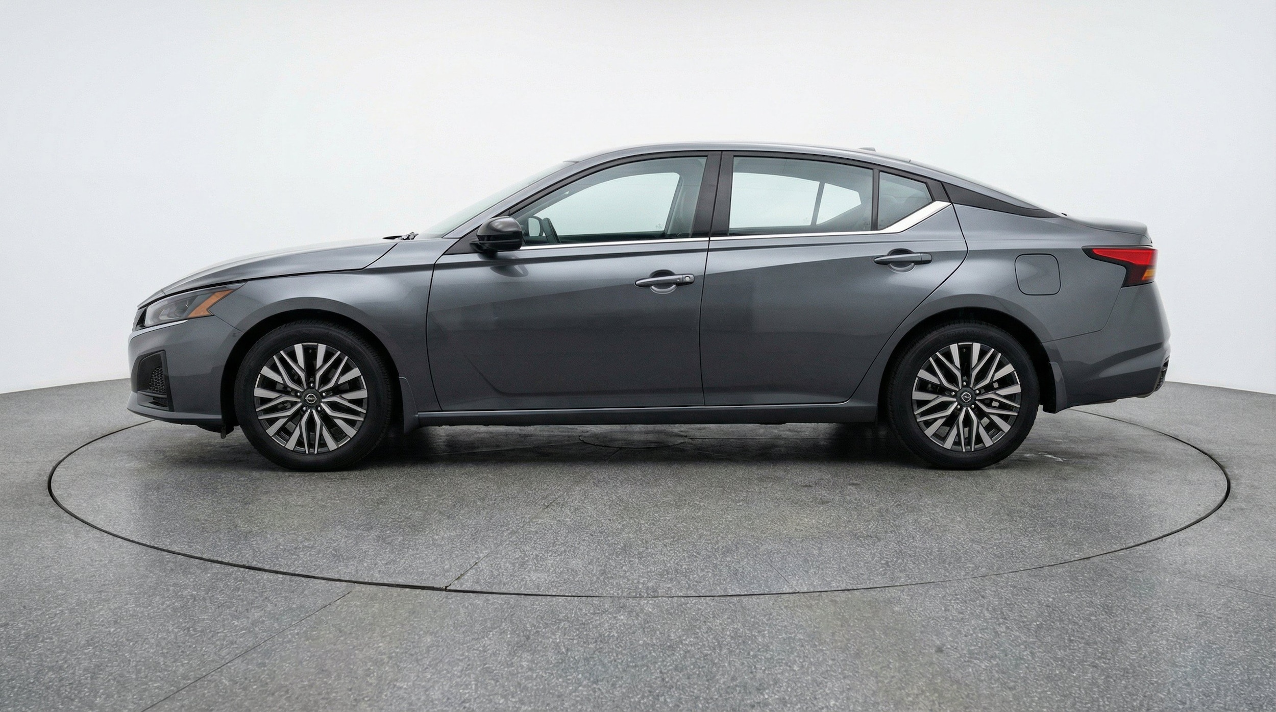 Thumbnail: 2025 Nissan Altima - 5