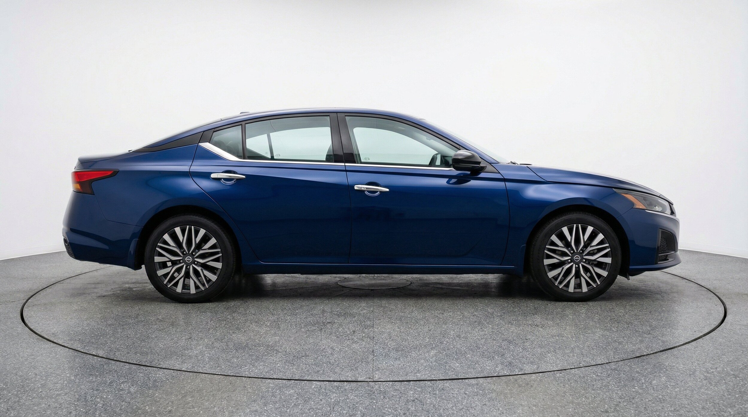 Thumbnail: 2025 Nissan Altima - 11