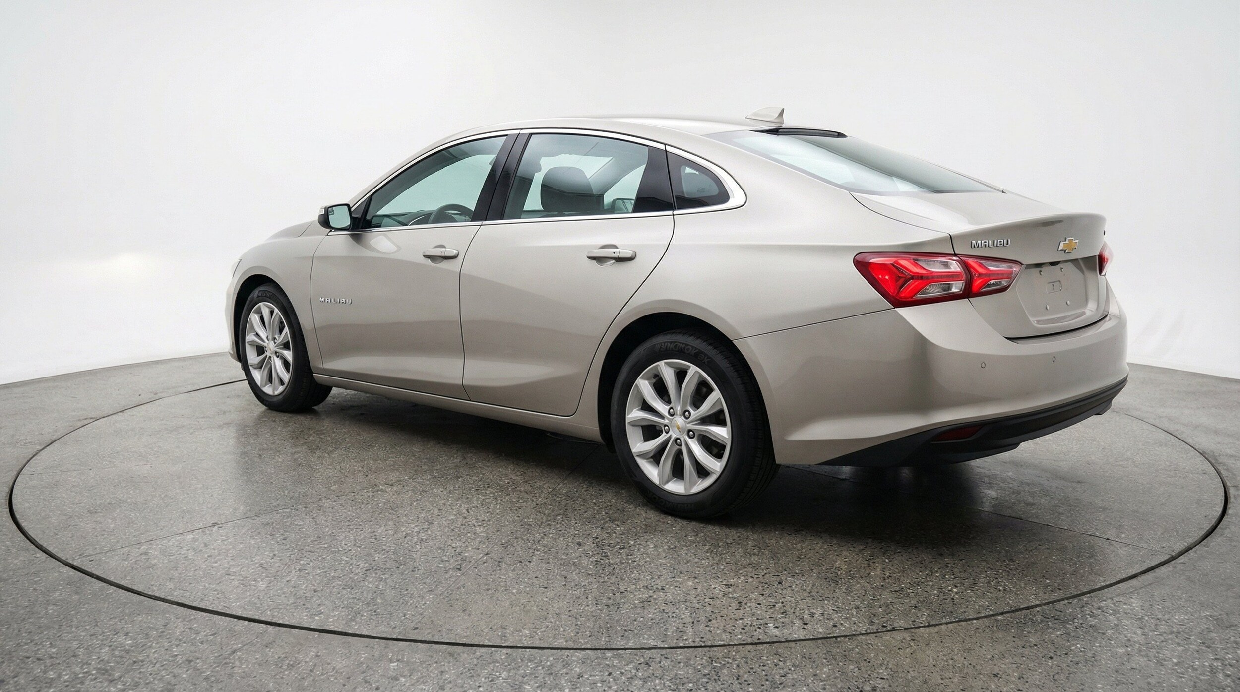 Thumbnail: 2024 Chevrolet Malibu - 6