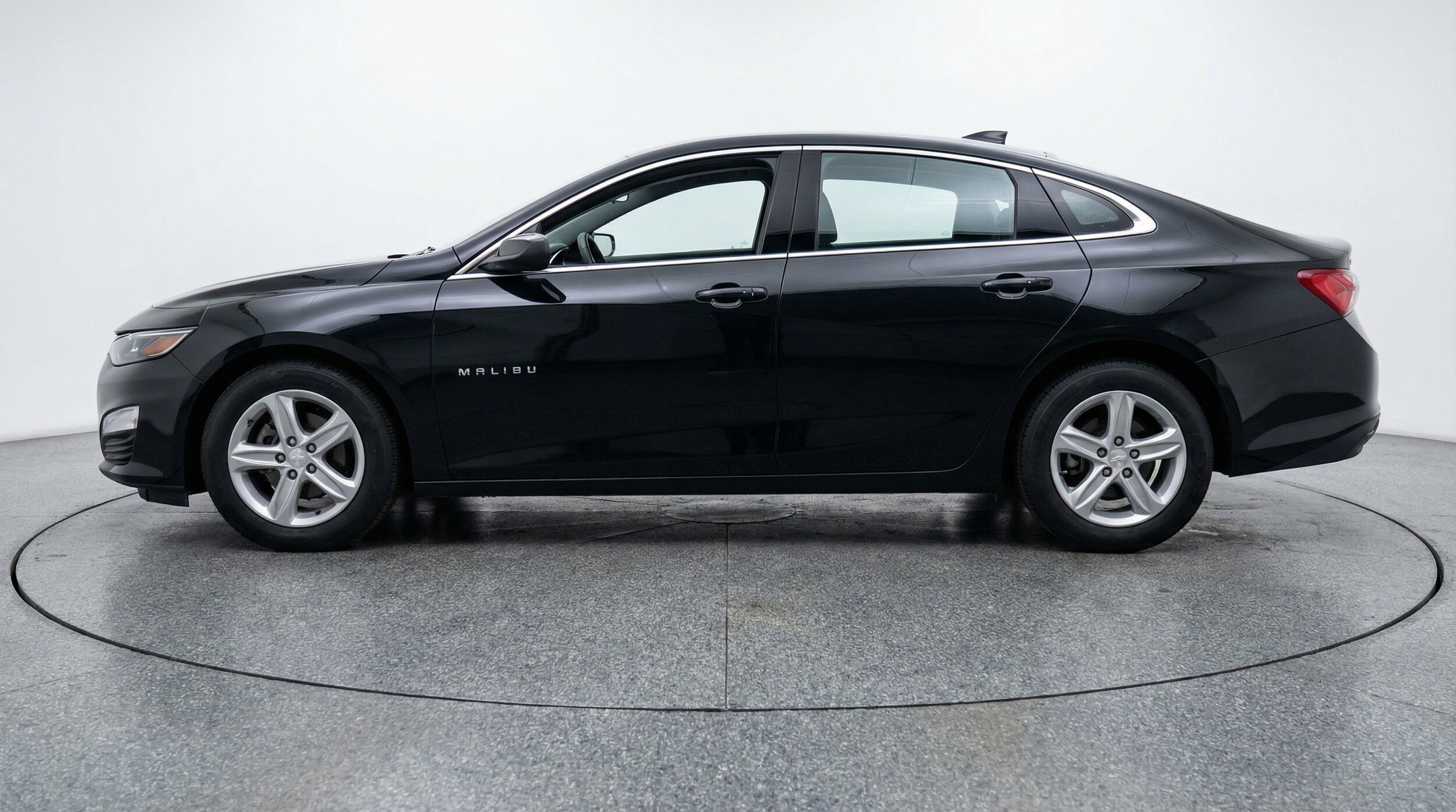 Thumbnail: 2024 Chevrolet Malibu - 5