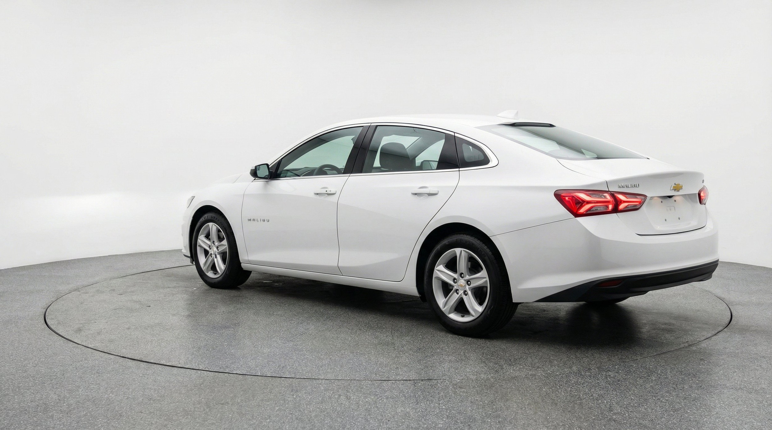Thumbnail: 2024 Chevrolet Malibu - 6