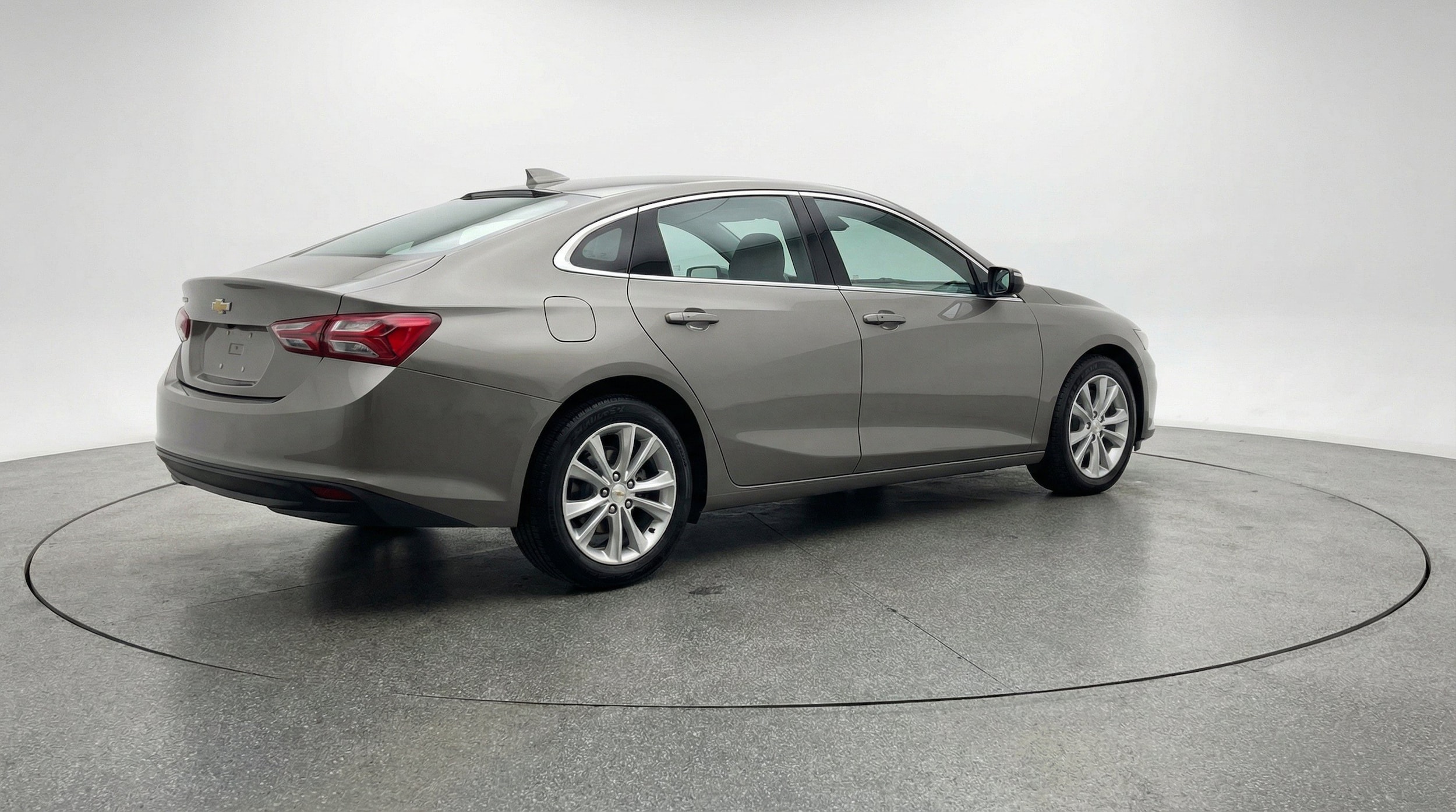 Thumbnail: 2024 Chevrolet Malibu - 9