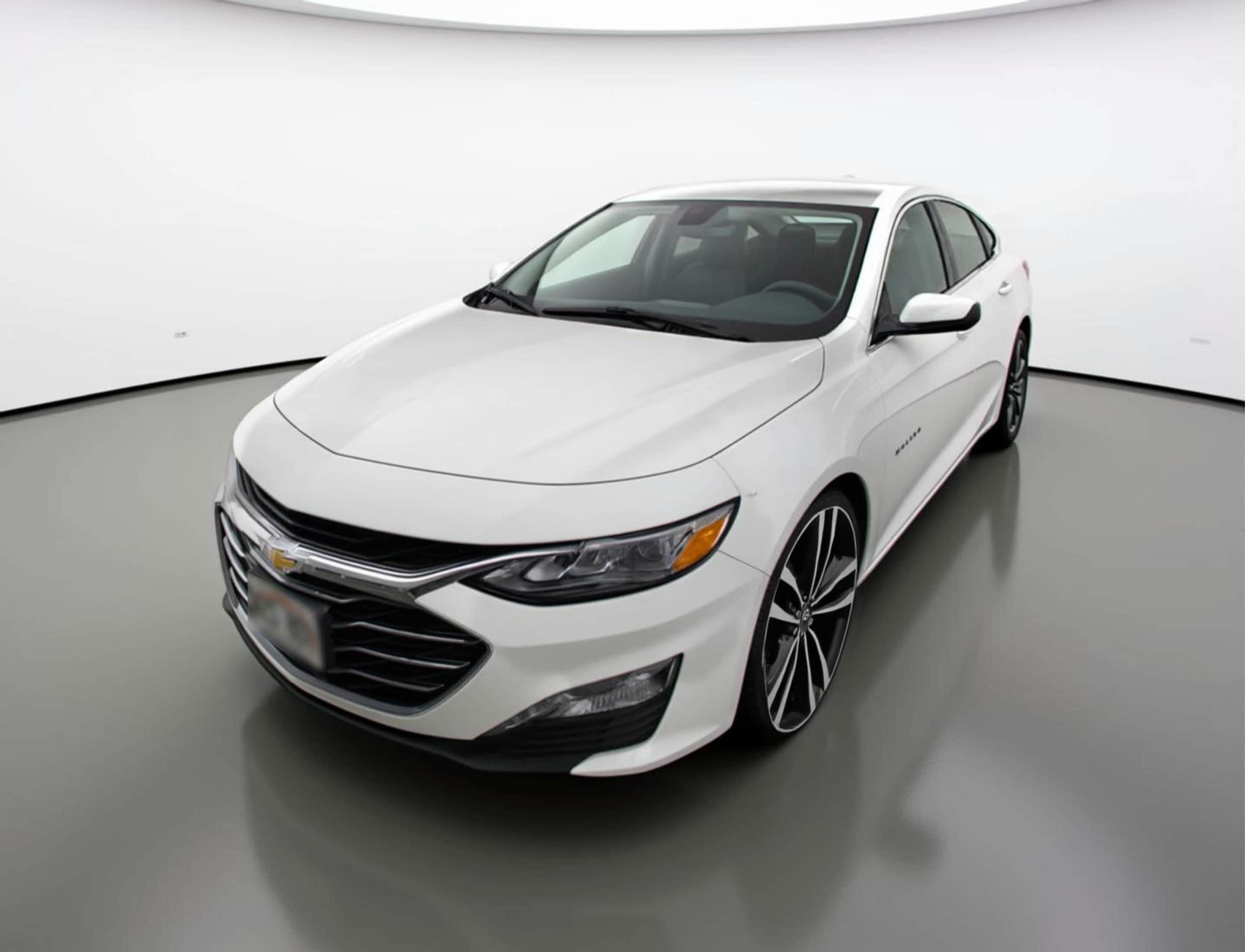 Thumbnail: 2024 Chevrolet Malibu - 3