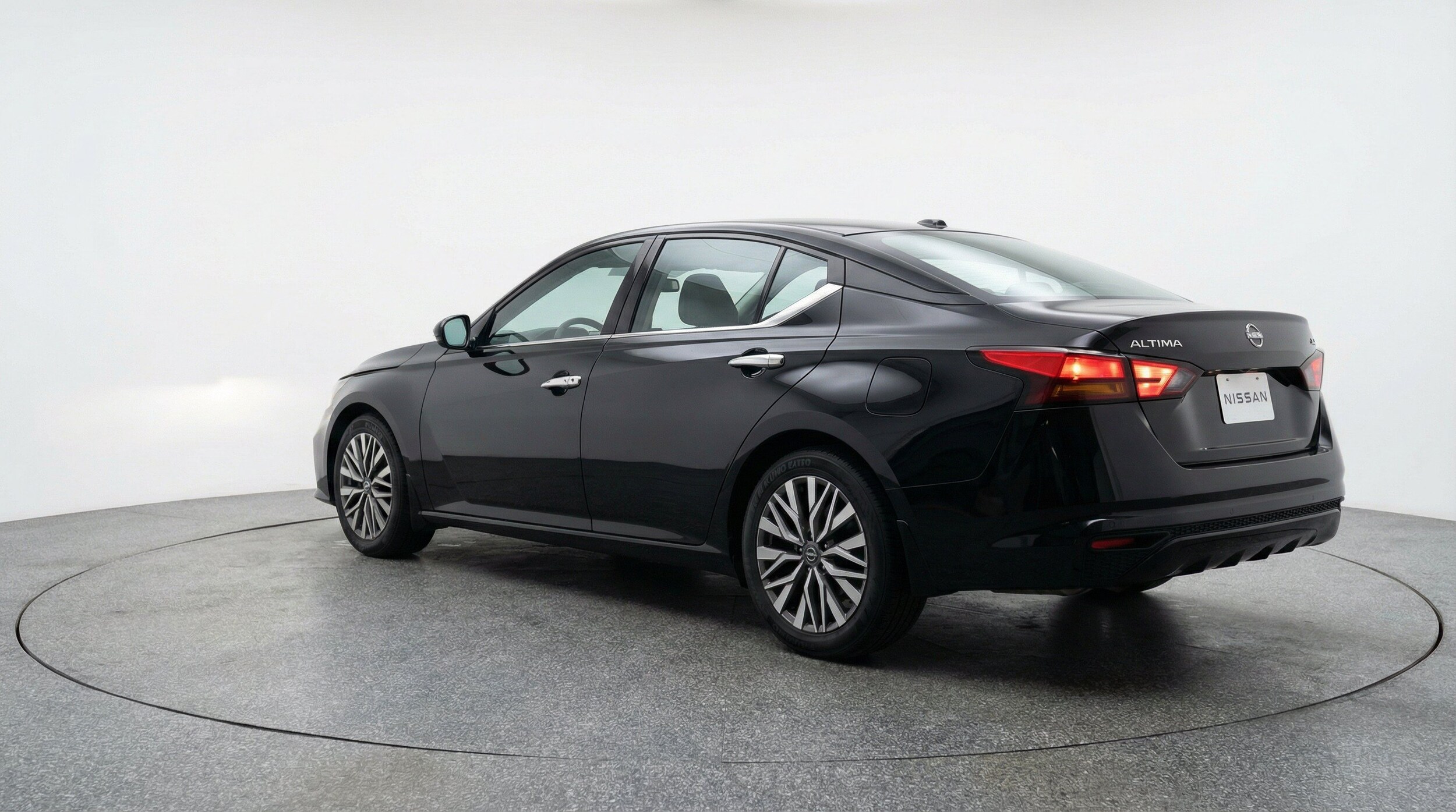 Thumbnail: 2025 Nissan Altima - 6