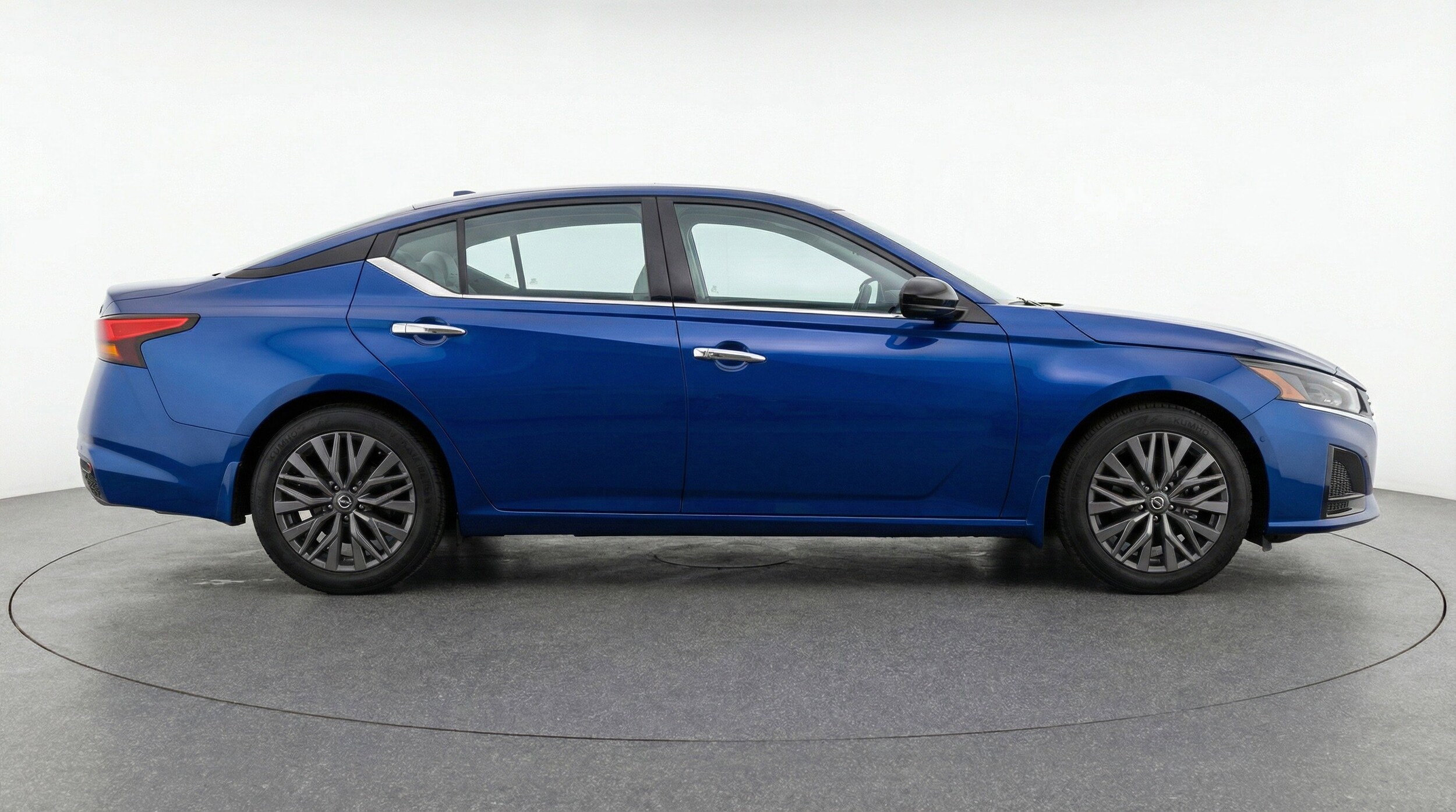 Thumbnail: 2025 Nissan Altima - 11