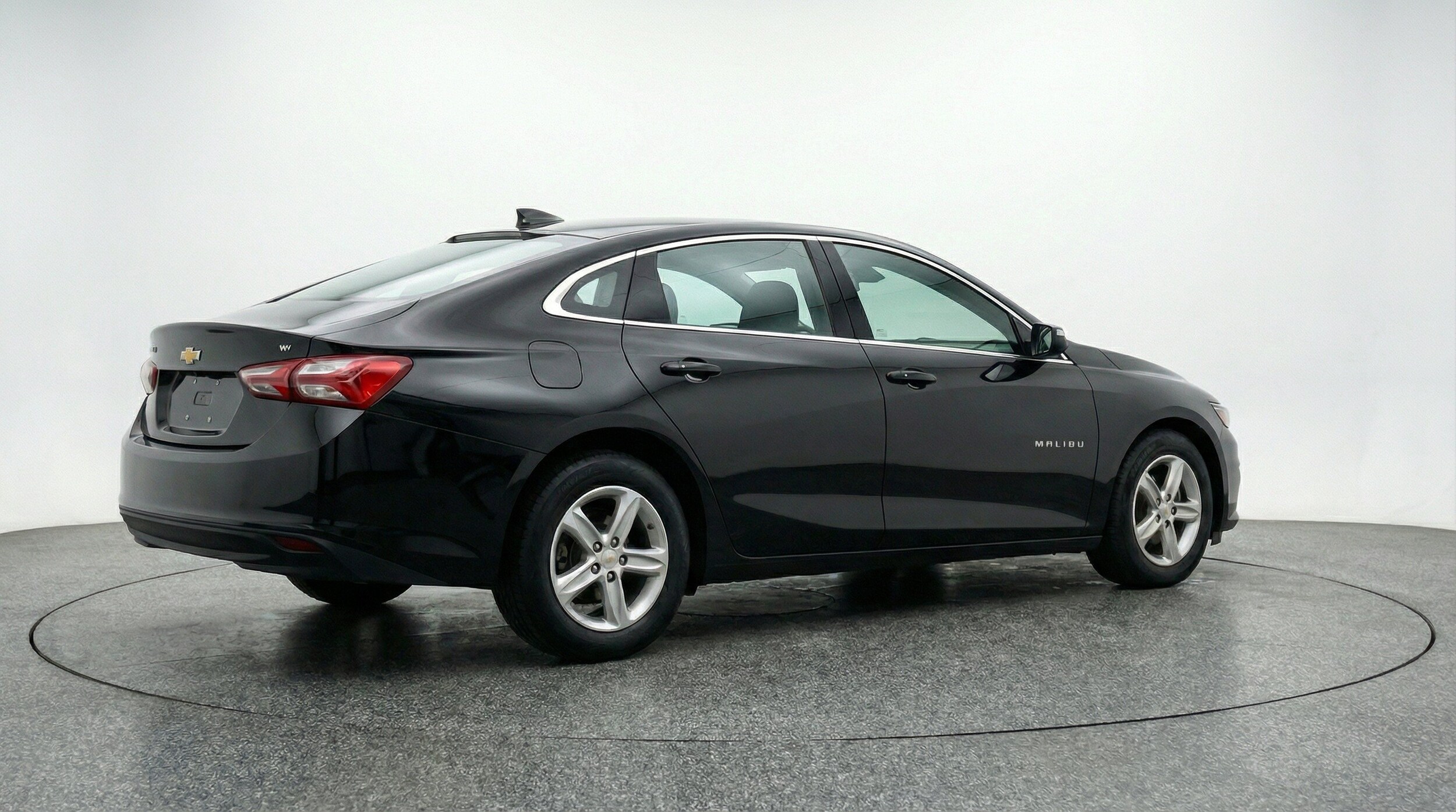 Thumbnail: 2024 Chevrolet Malibu - 9