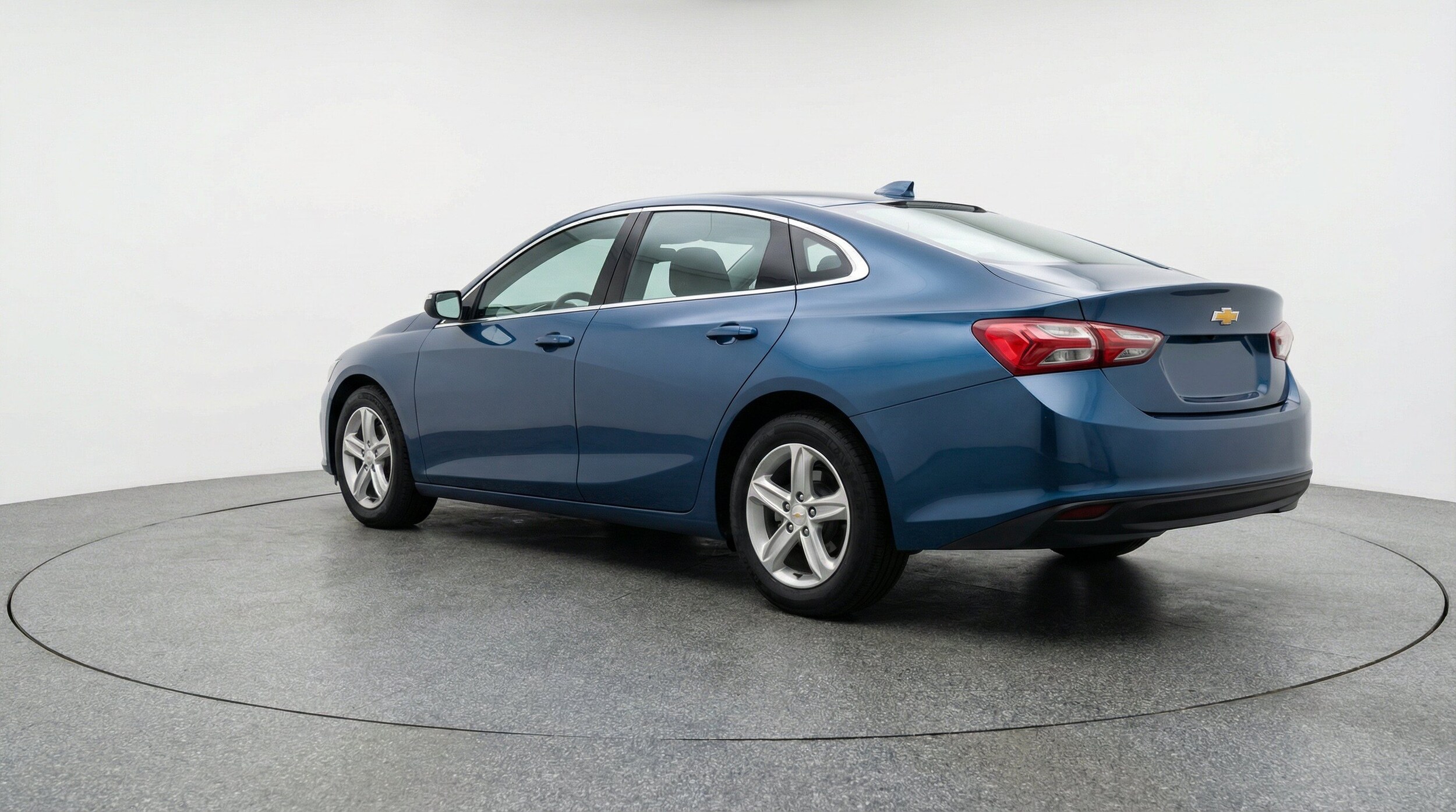 Thumbnail: 2024 Chevrolet Malibu - 6