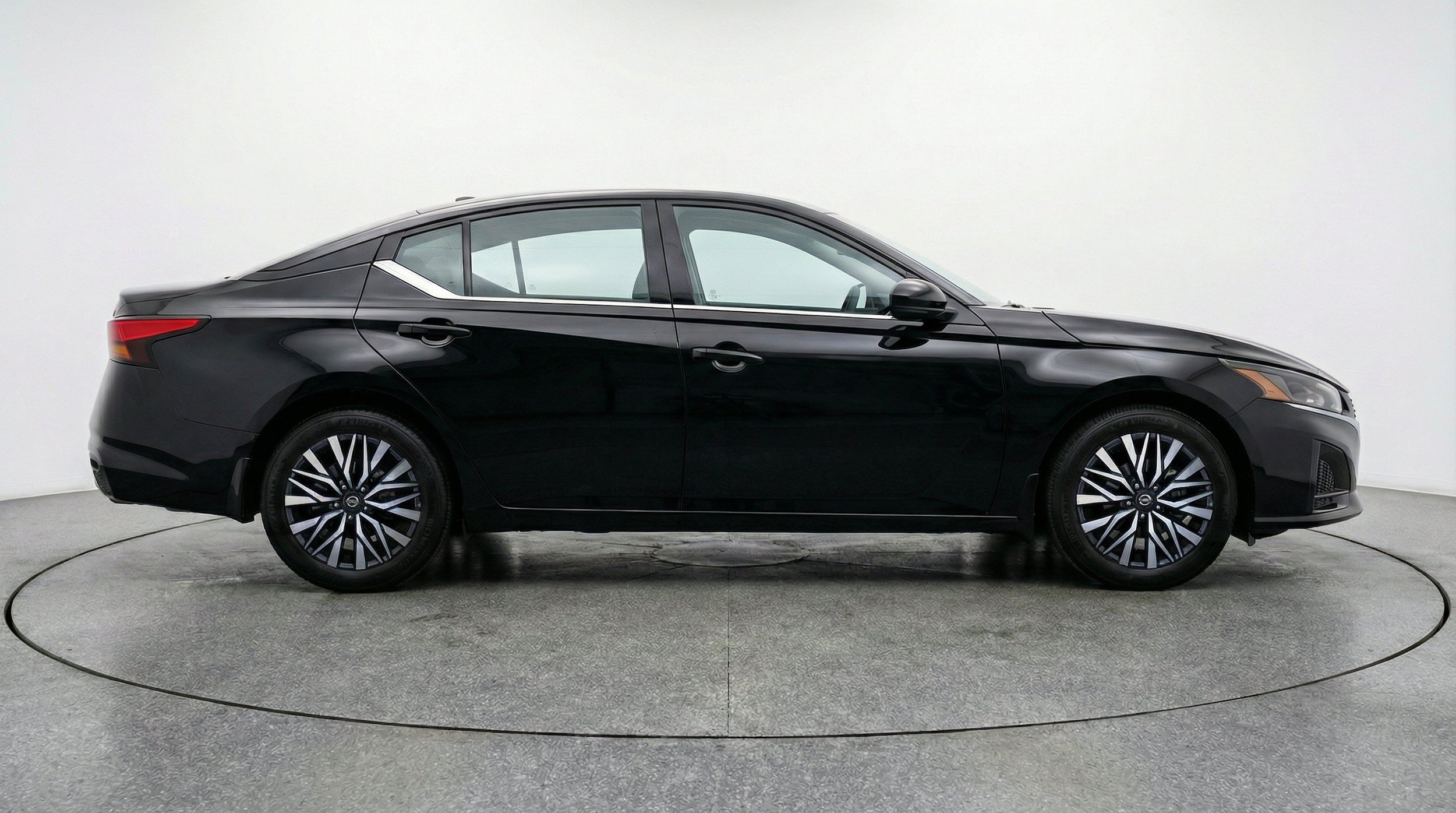 Thumbnail: 2025 Nissan Altima - 11