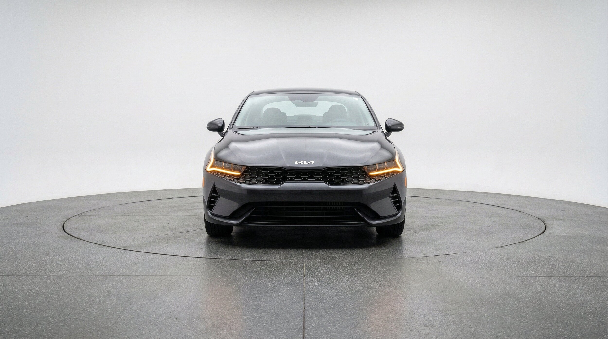 Thumbnail: 2025 Kia K5 - 2