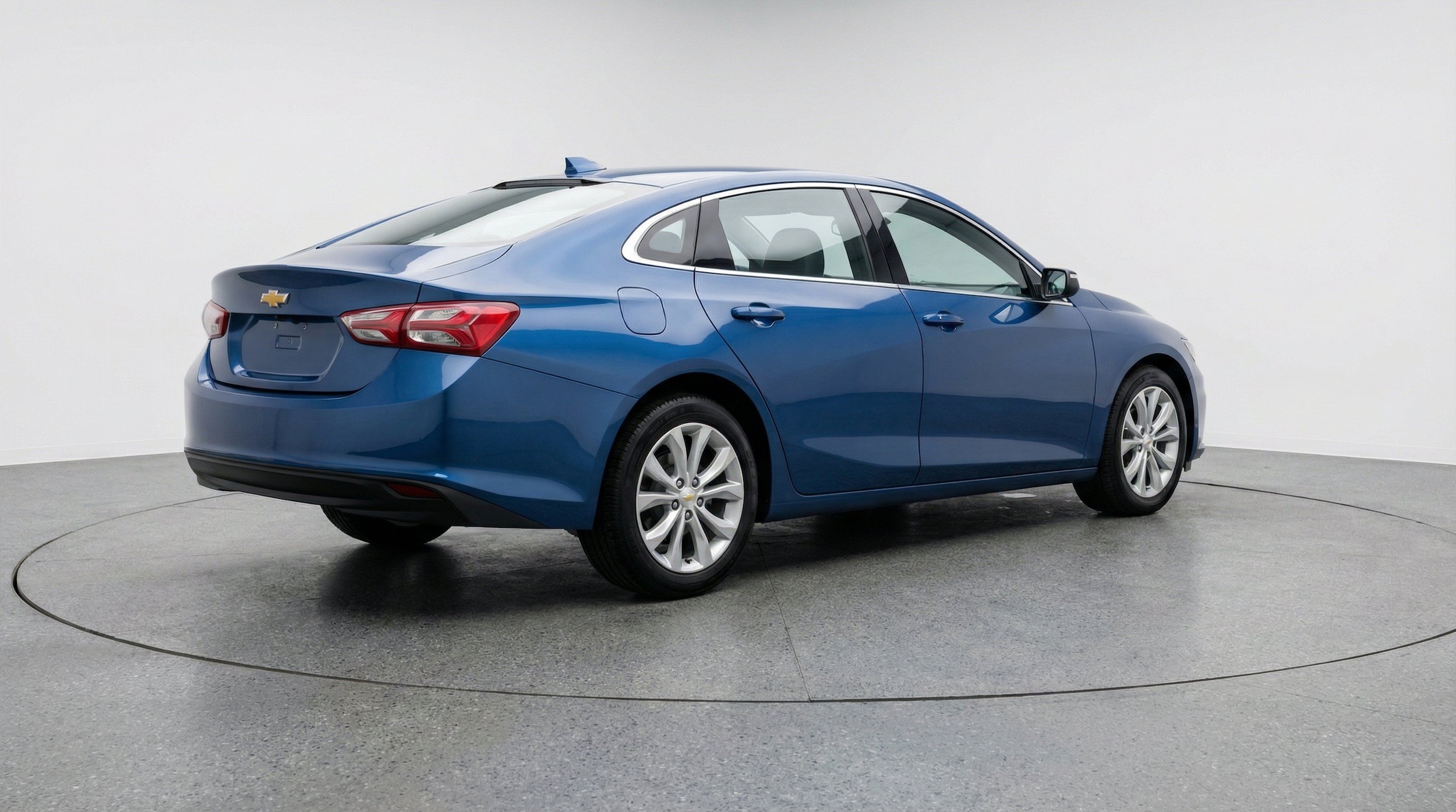 Thumbnail: 2024 Chevrolet Malibu - 9
