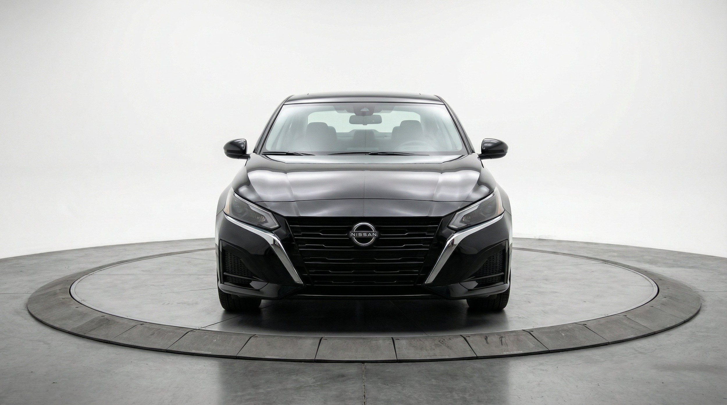 Thumbnail: 2025 Nissan Altima - 2