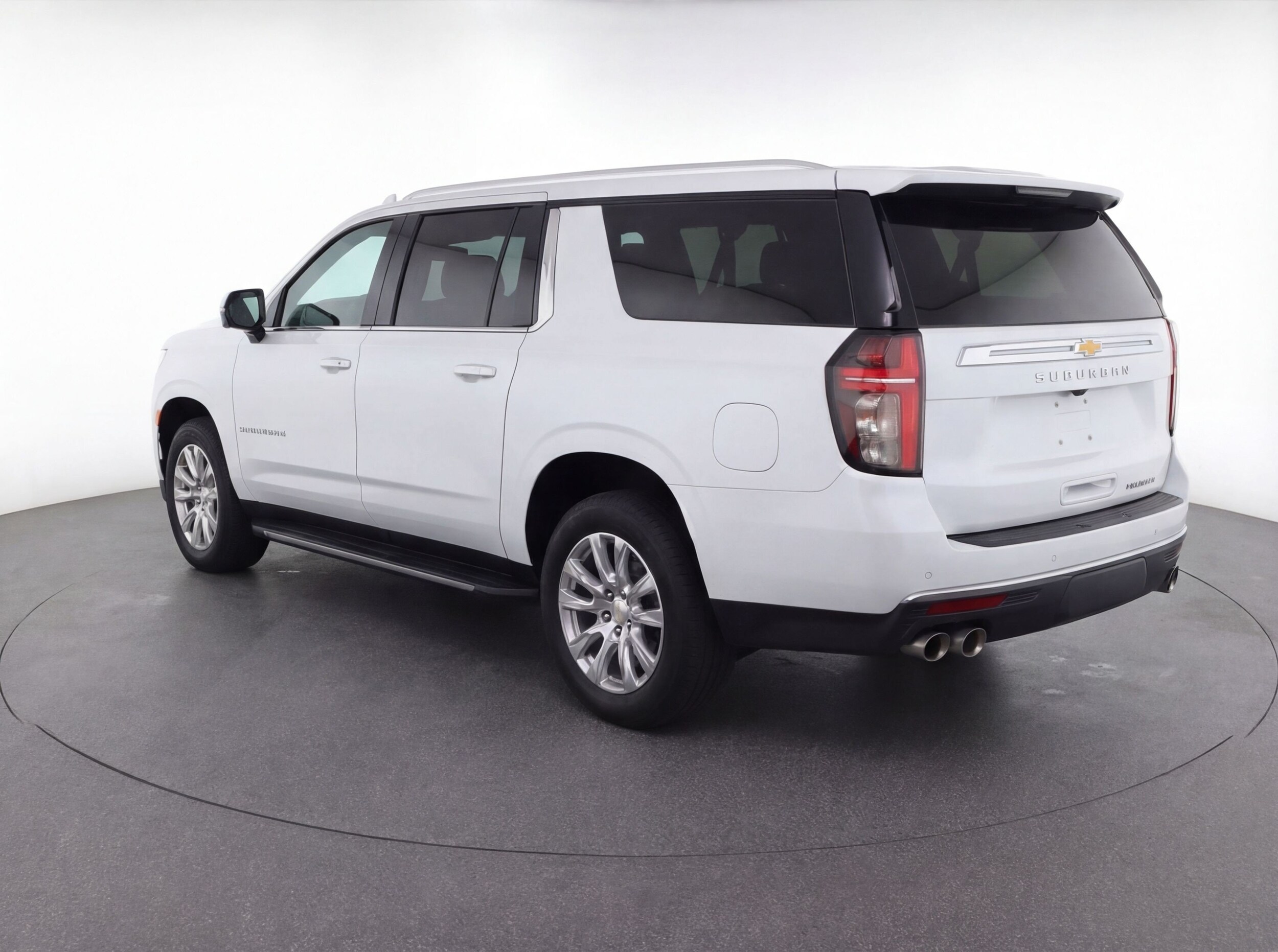 Thumbnail: 2023 Chevrolet Suburban - 6