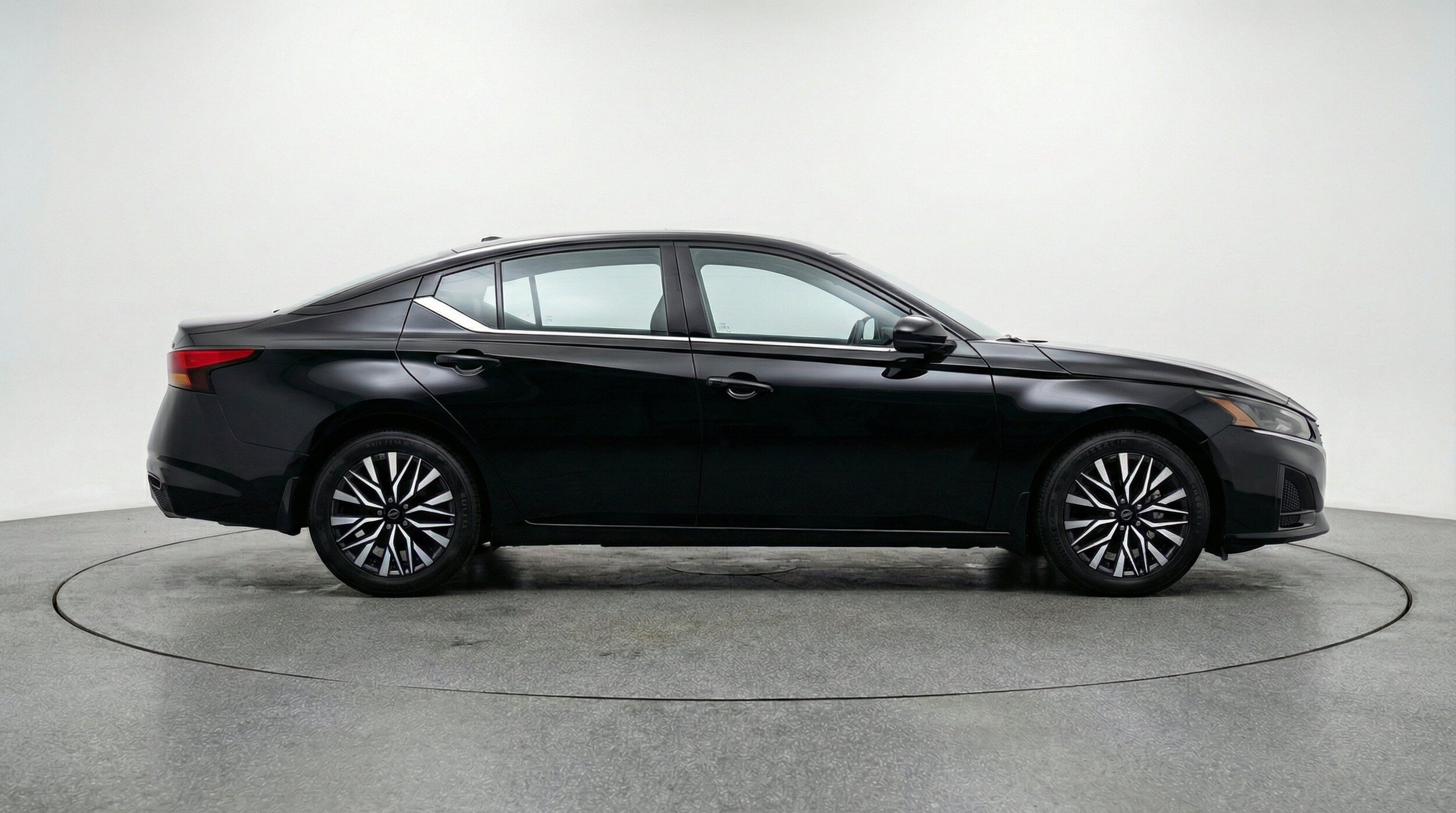 Thumbnail: 2025 Nissan Altima - 11