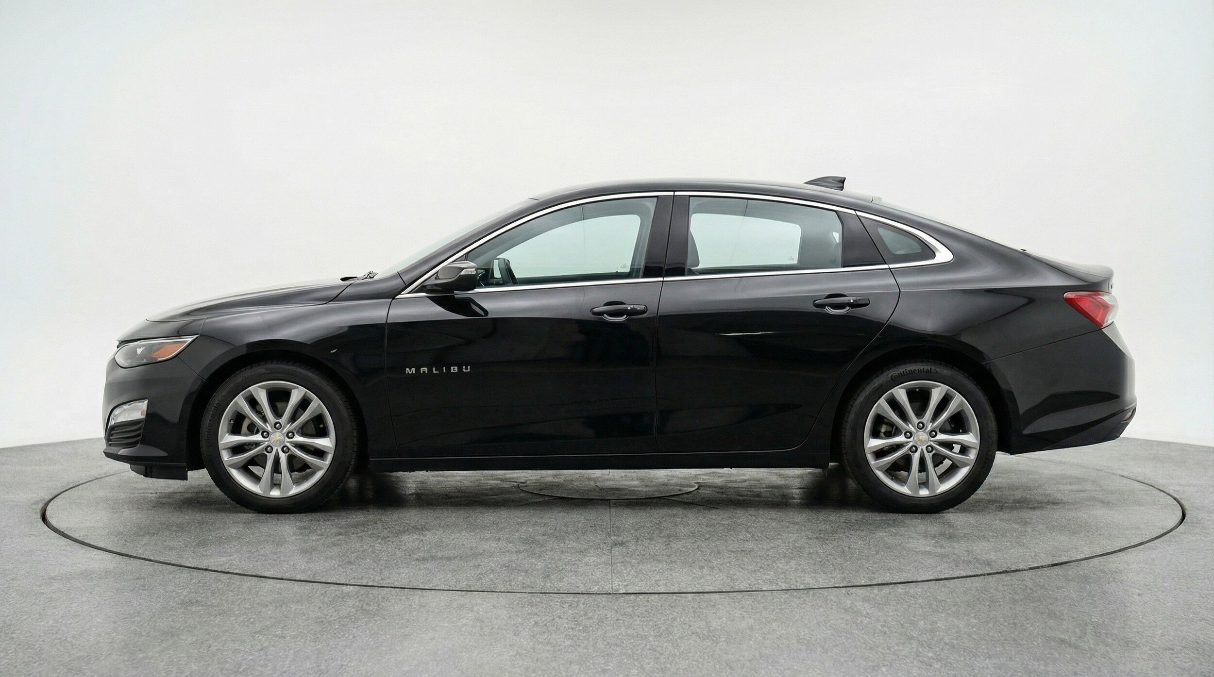 Thumbnail: 2024 Chevrolet Malibu - 5