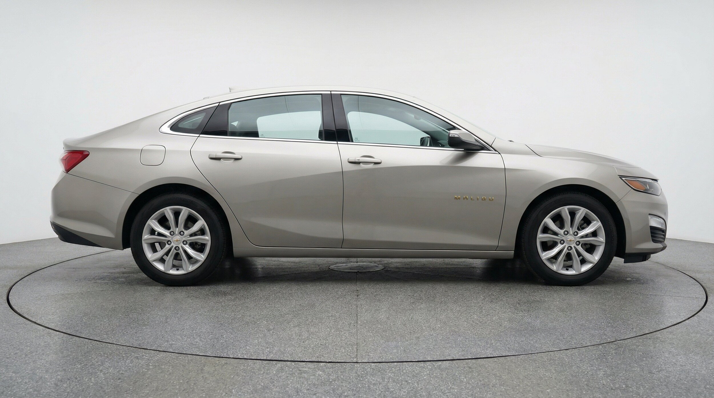 Thumbnail: 2024 Chevrolet Malibu - 11