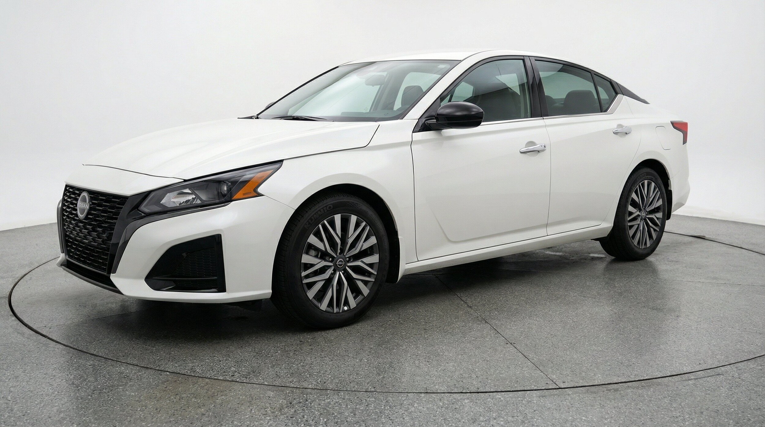 Thumbnail: 2025 Nissan Altima - 3