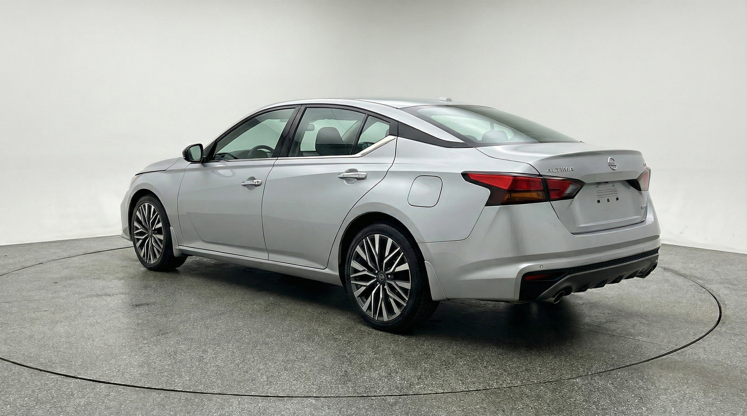 Thumbnail: 2025 Nissan Altima - 6