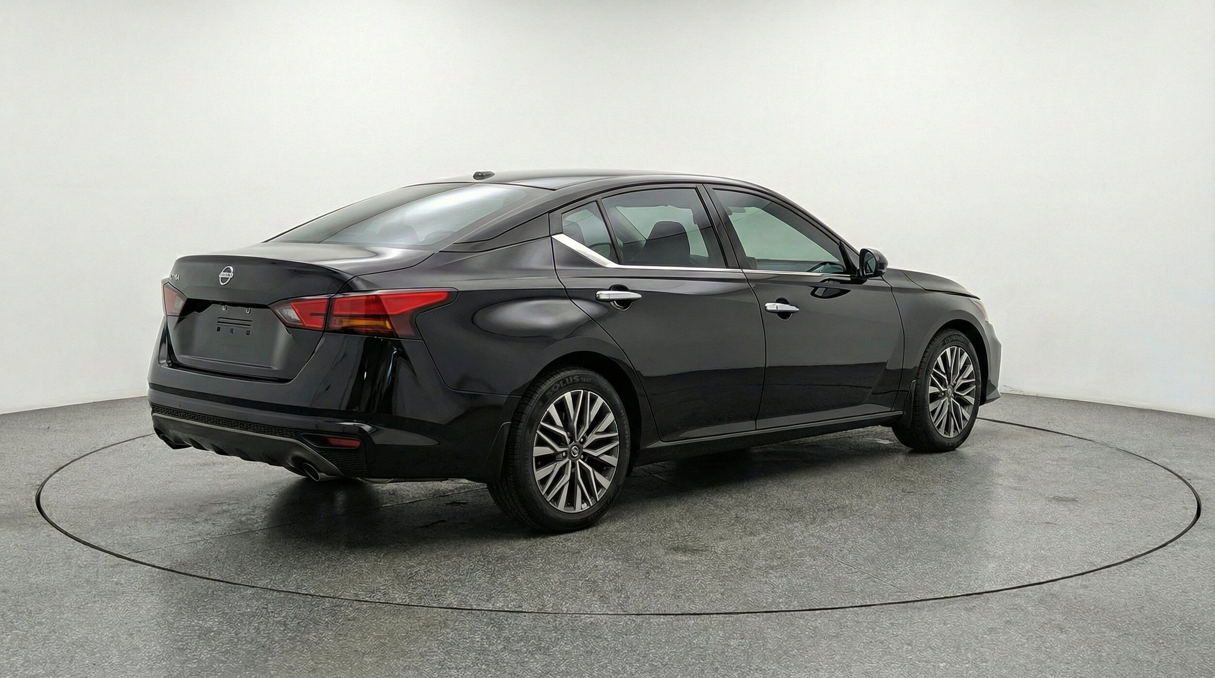 Thumbnail: 2025 Nissan Altima - 9