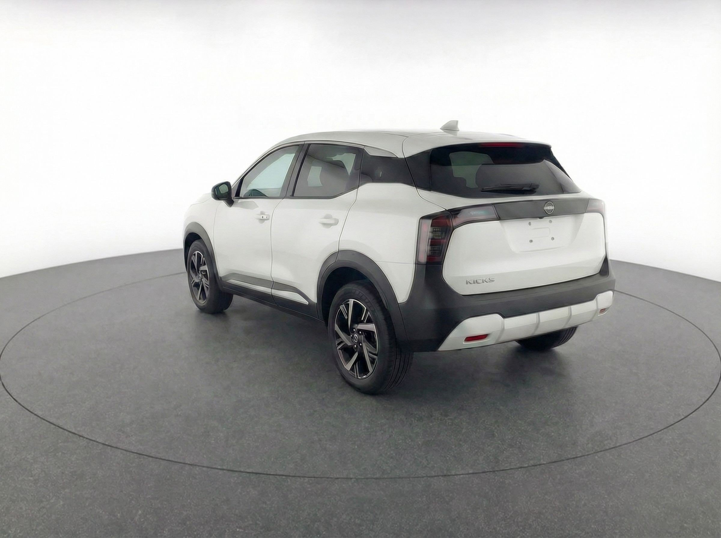 Thumbnail: 2025 Nissan Kicks - 6