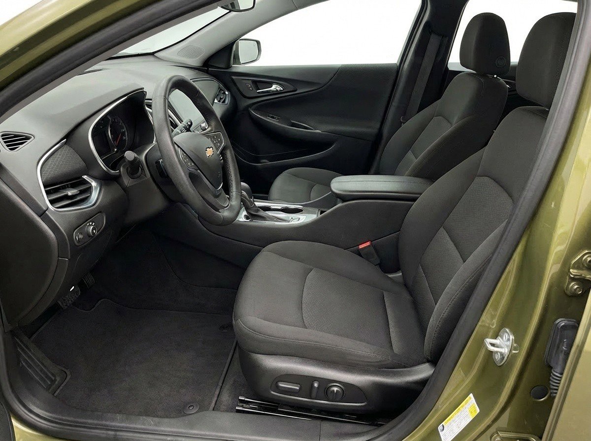 Thumbnail: 2024 Chevrolet Malibu - 13