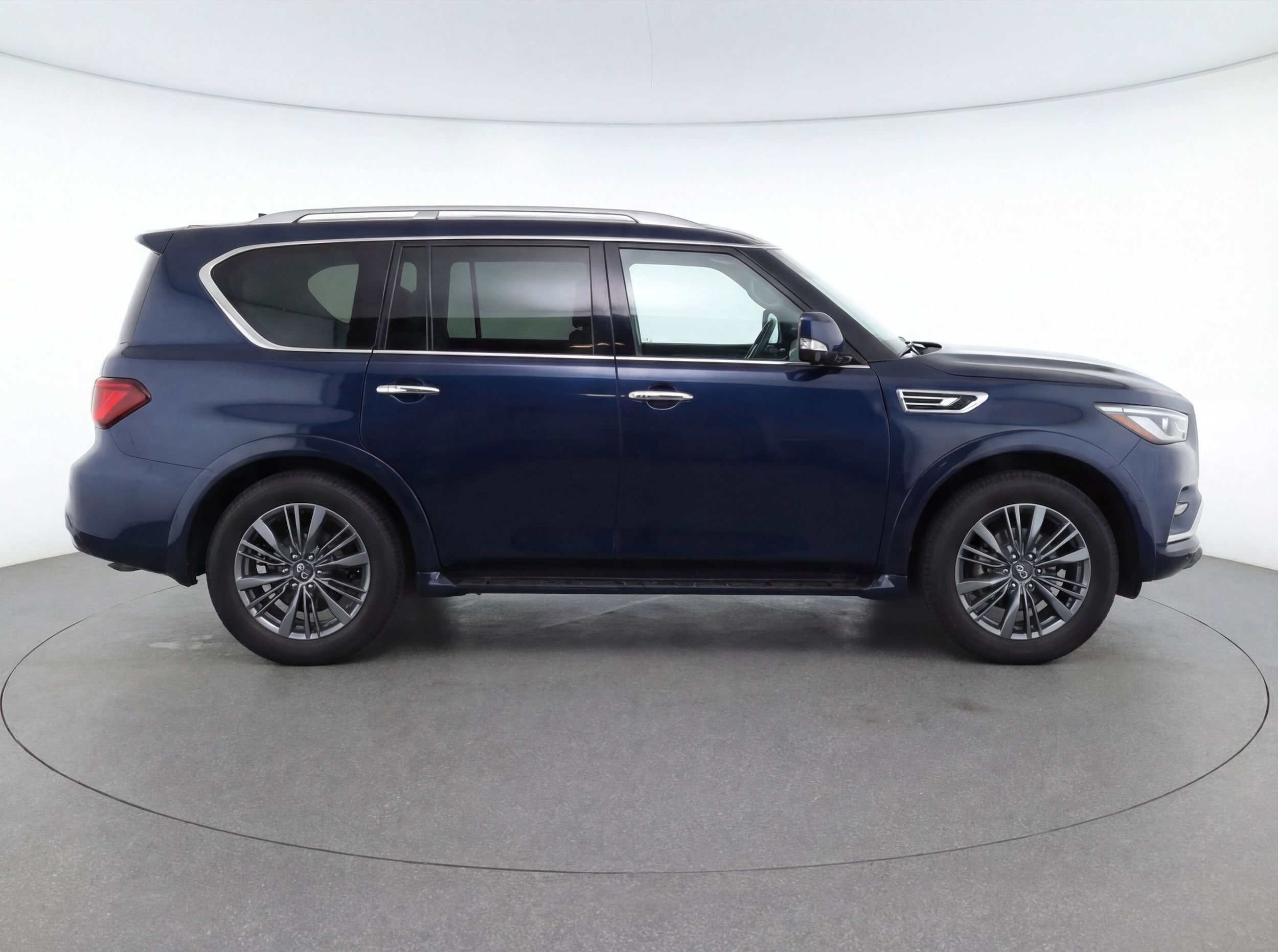 Thumbnail: 2022 INFINITI QX80 - 11
