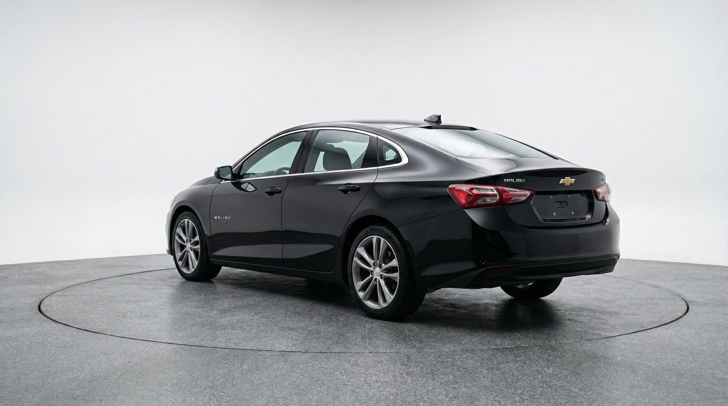Thumbnail: 2024 Chevrolet Malibu - 6