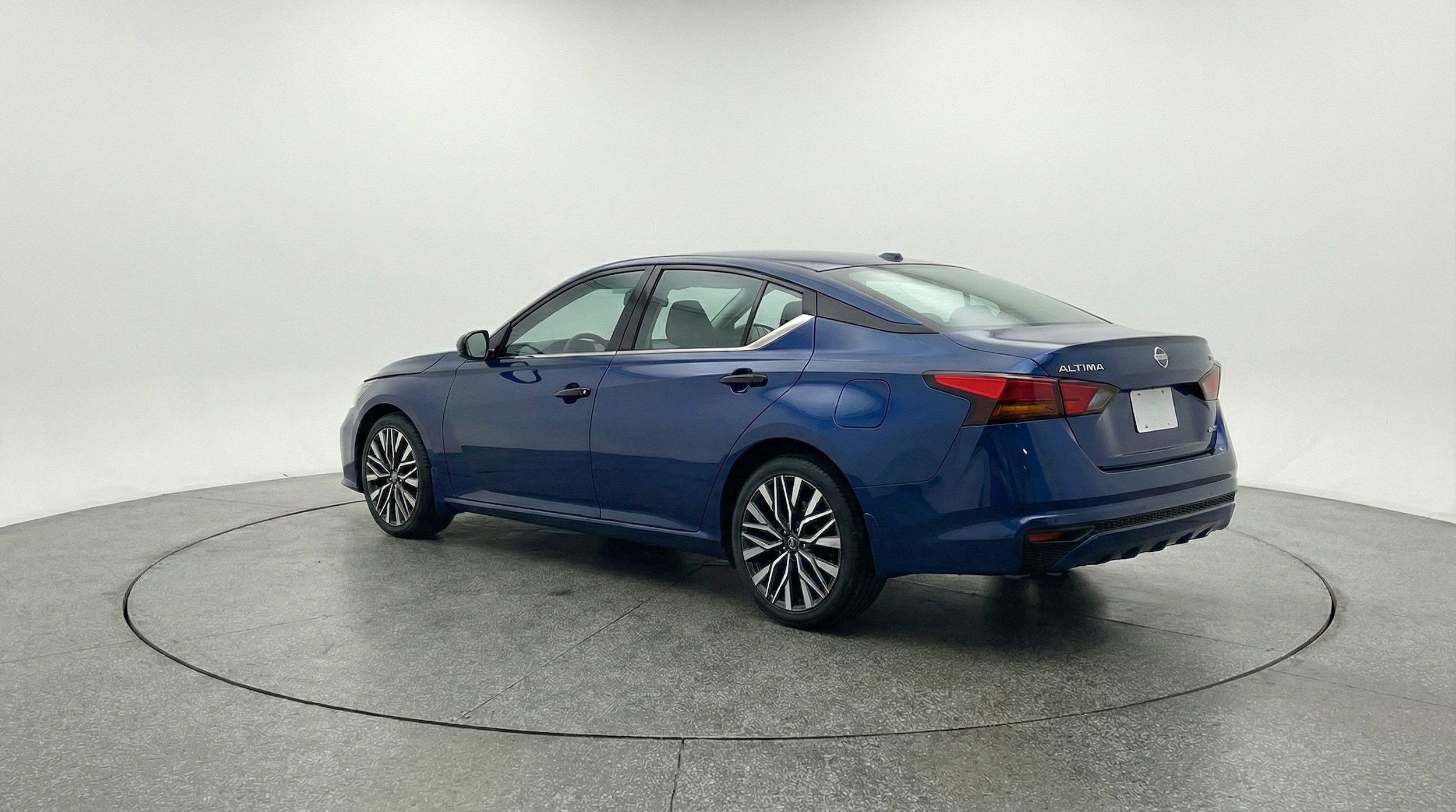 Thumbnail: 2025 Nissan Altima - 5