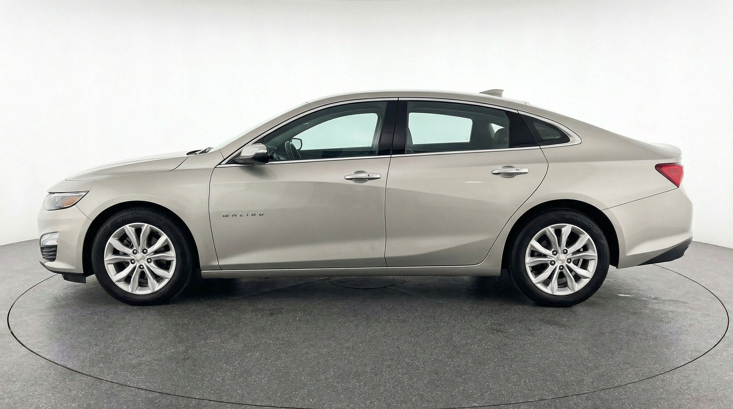 Thumbnail: 2024 Chevrolet Malibu - 5