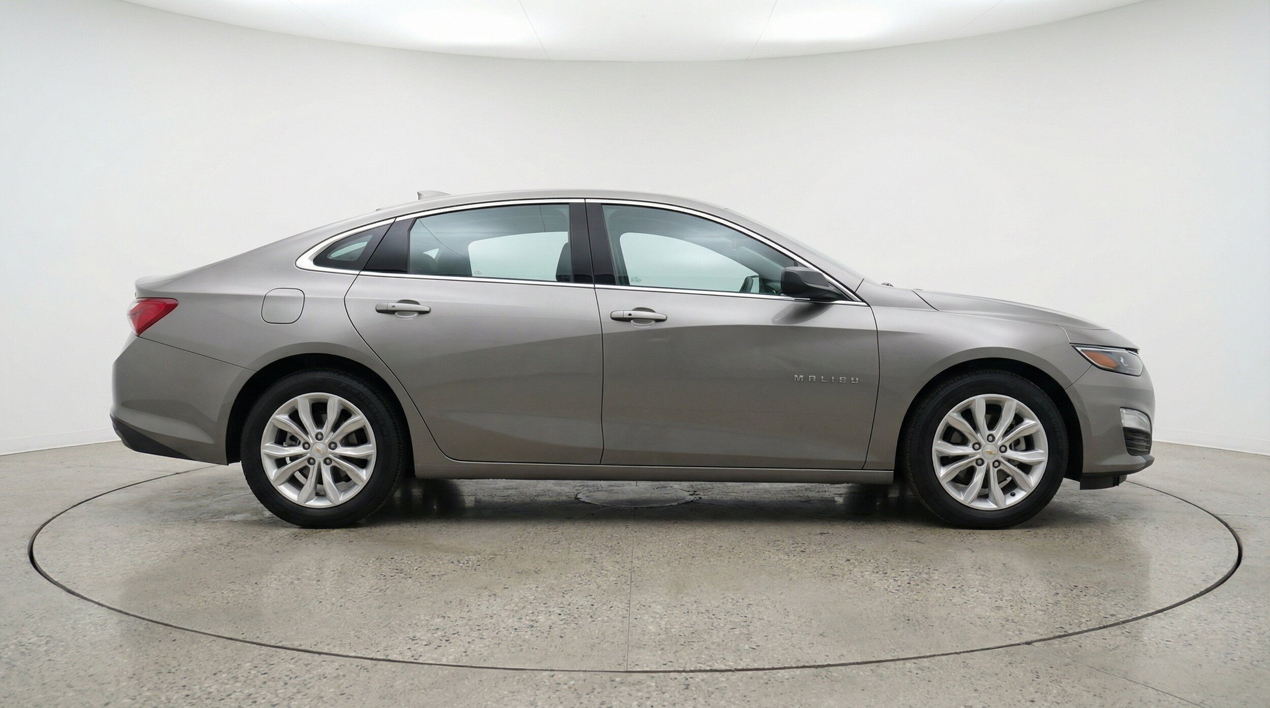 Thumbnail: 2024 Chevrolet Malibu - 11