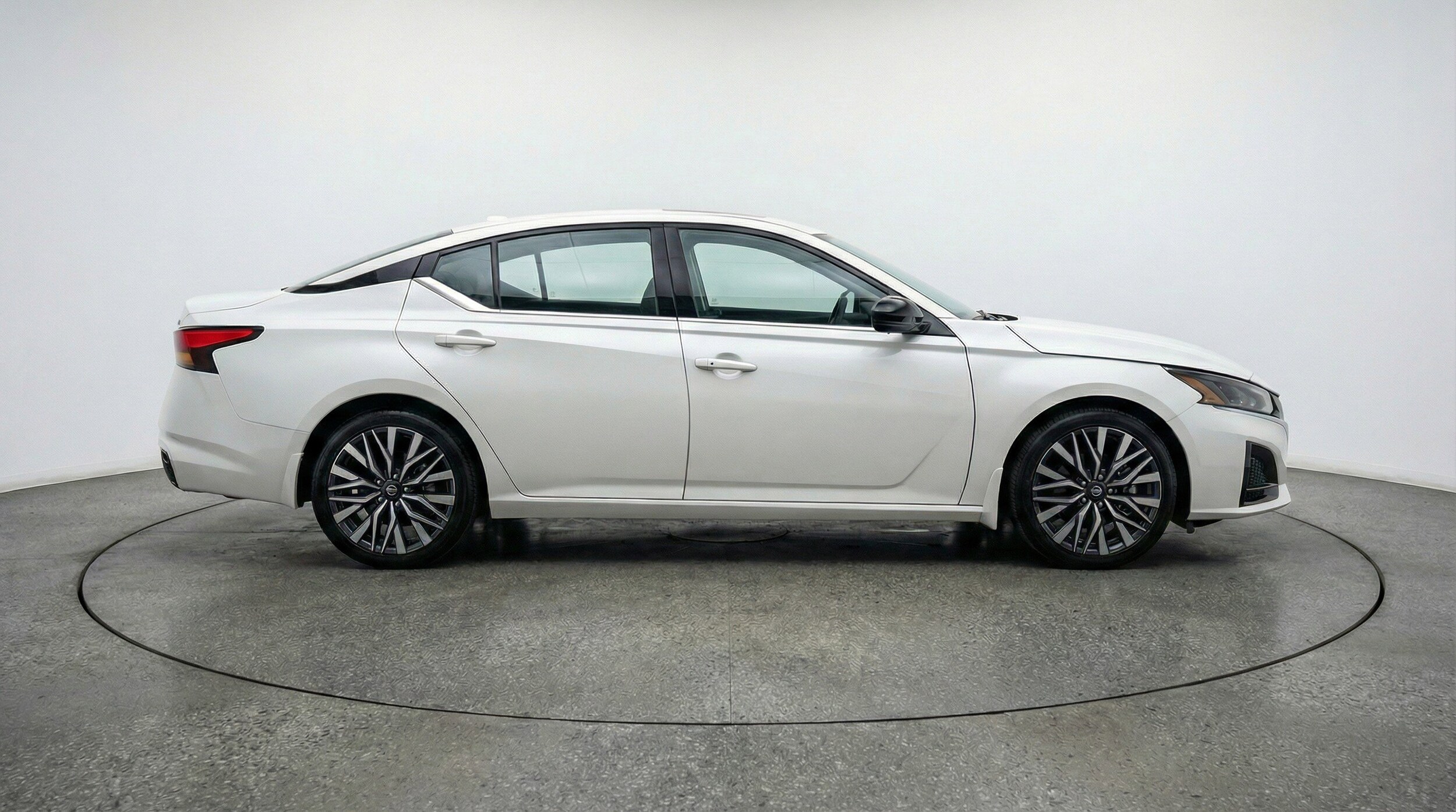 Thumbnail: 2025 Nissan Altima - 11