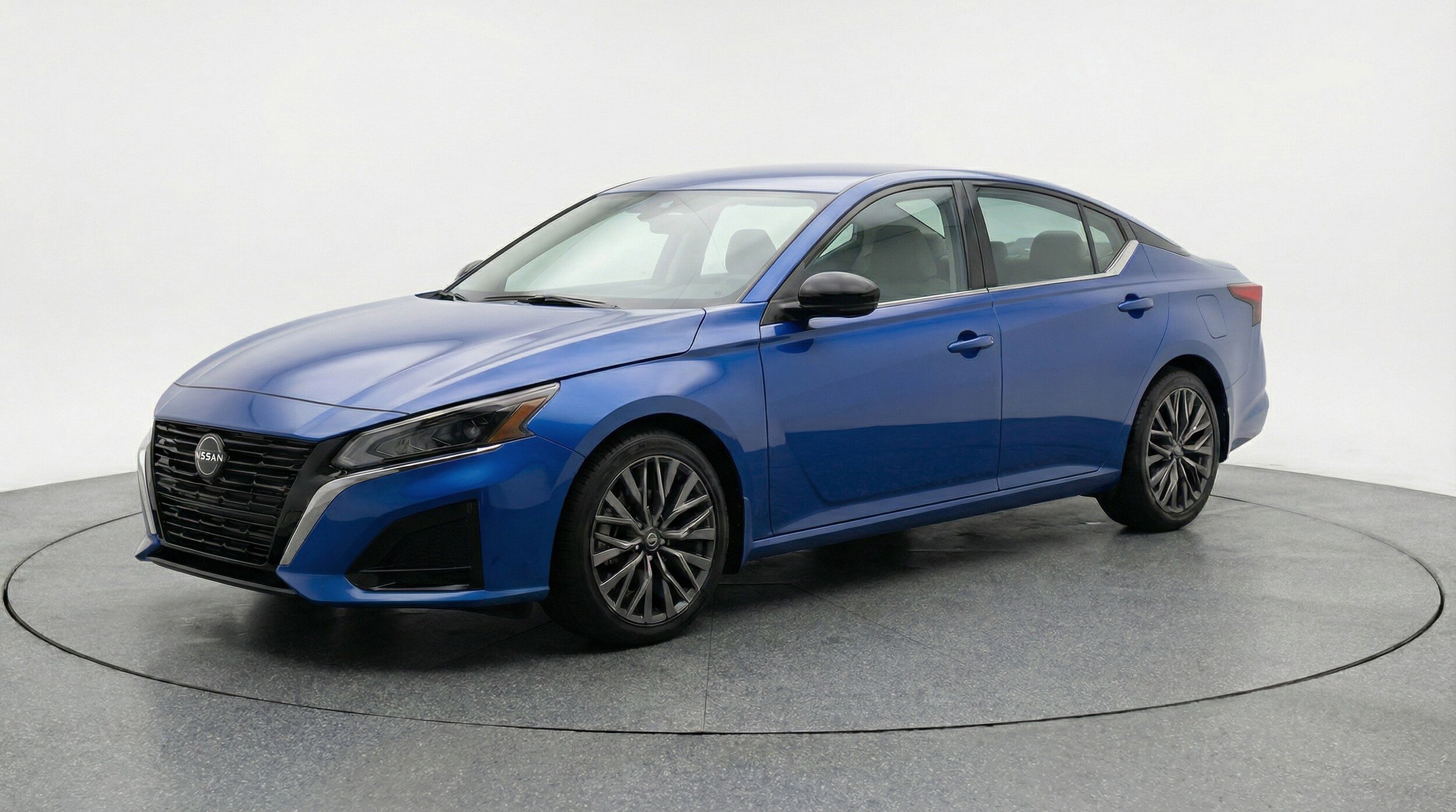 Thumbnail: 2025 Nissan Altima - 3