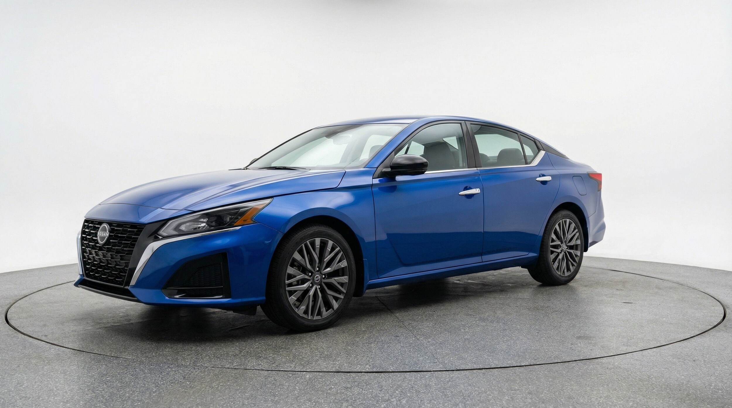 Thumbnail: 2025 Nissan Altima - 3