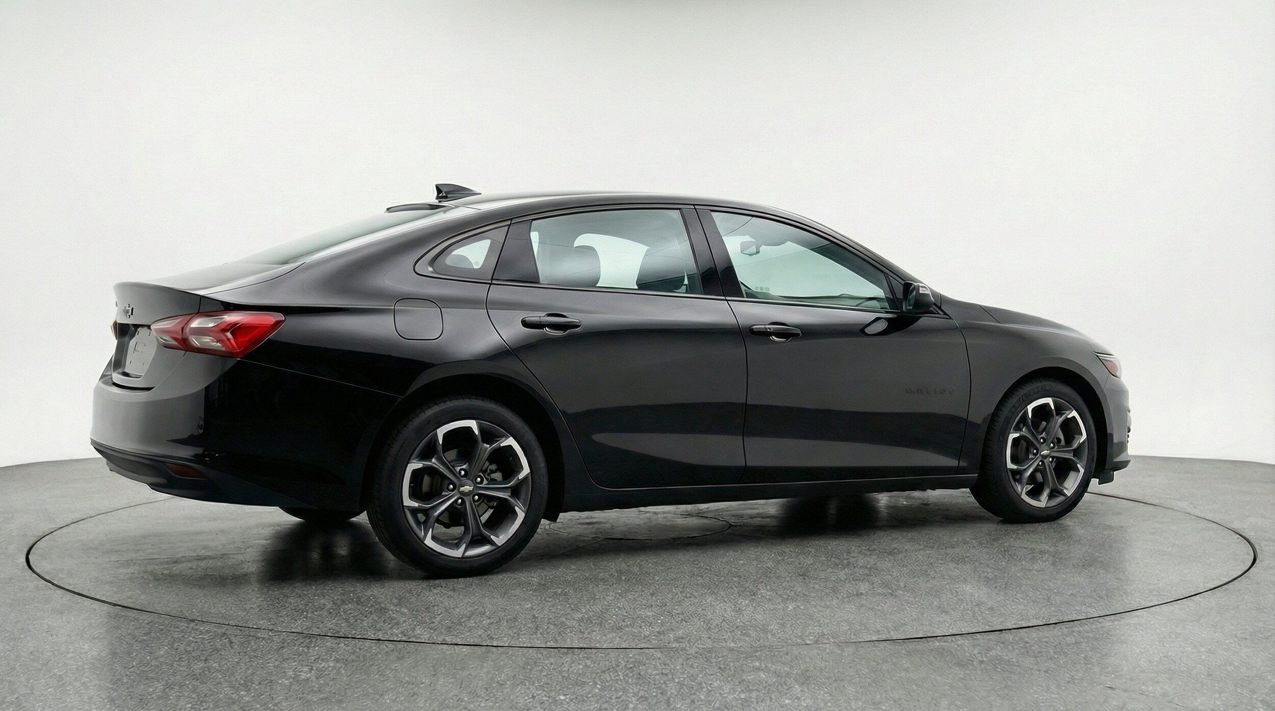 Thumbnail: 2024 Chevrolet Malibu - 9