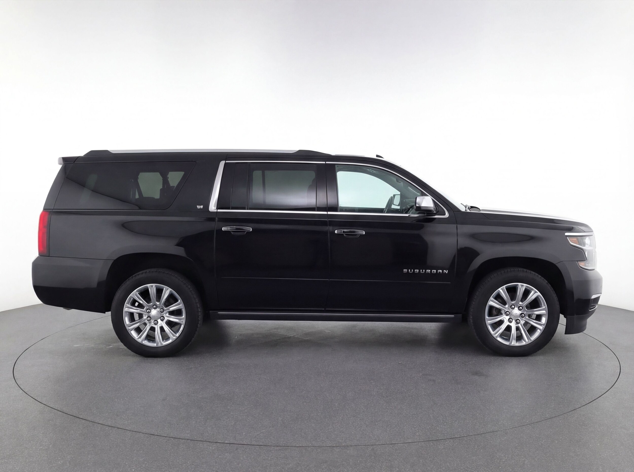 Thumbnail: 2023 Chevrolet Suburban - 11