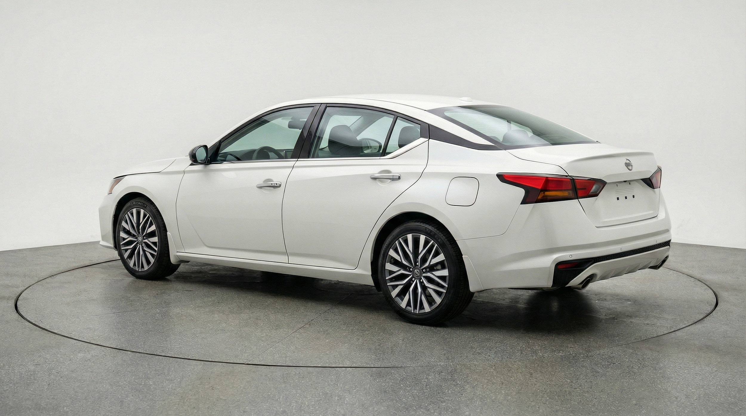 Thumbnail: 2025 Nissan Altima - 6