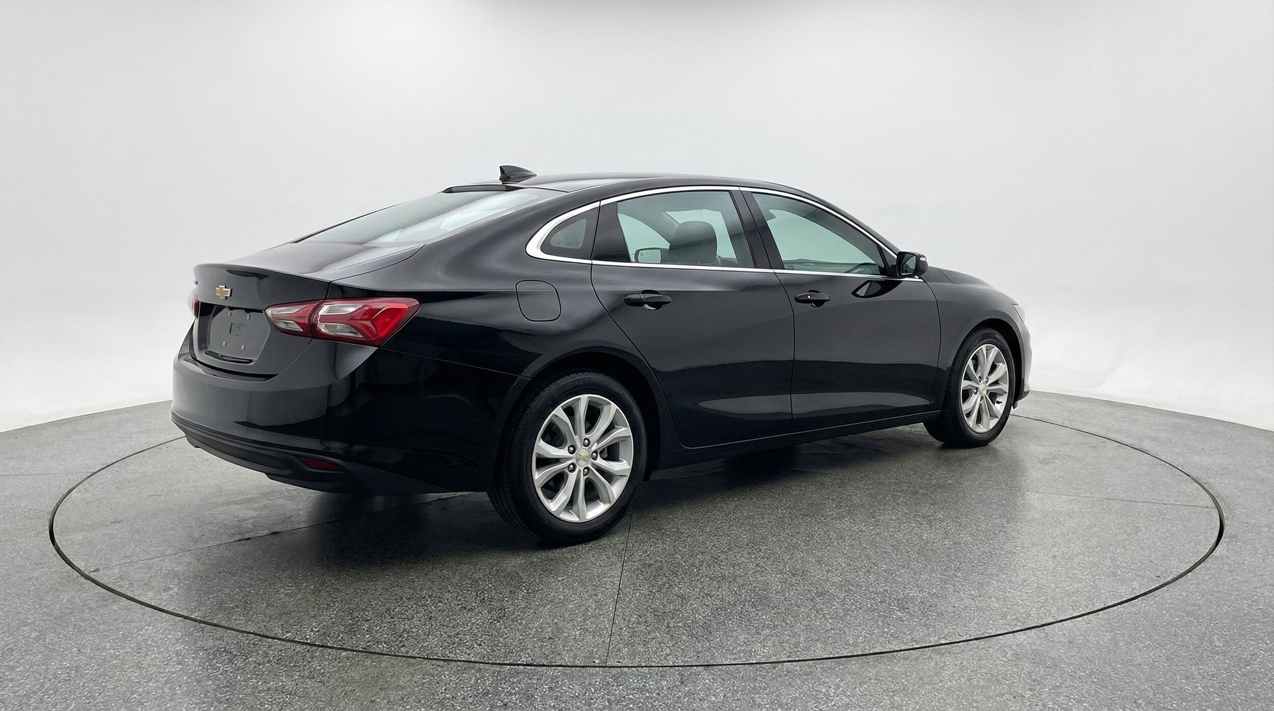 Thumbnail: 2024 Chevrolet Malibu - 9