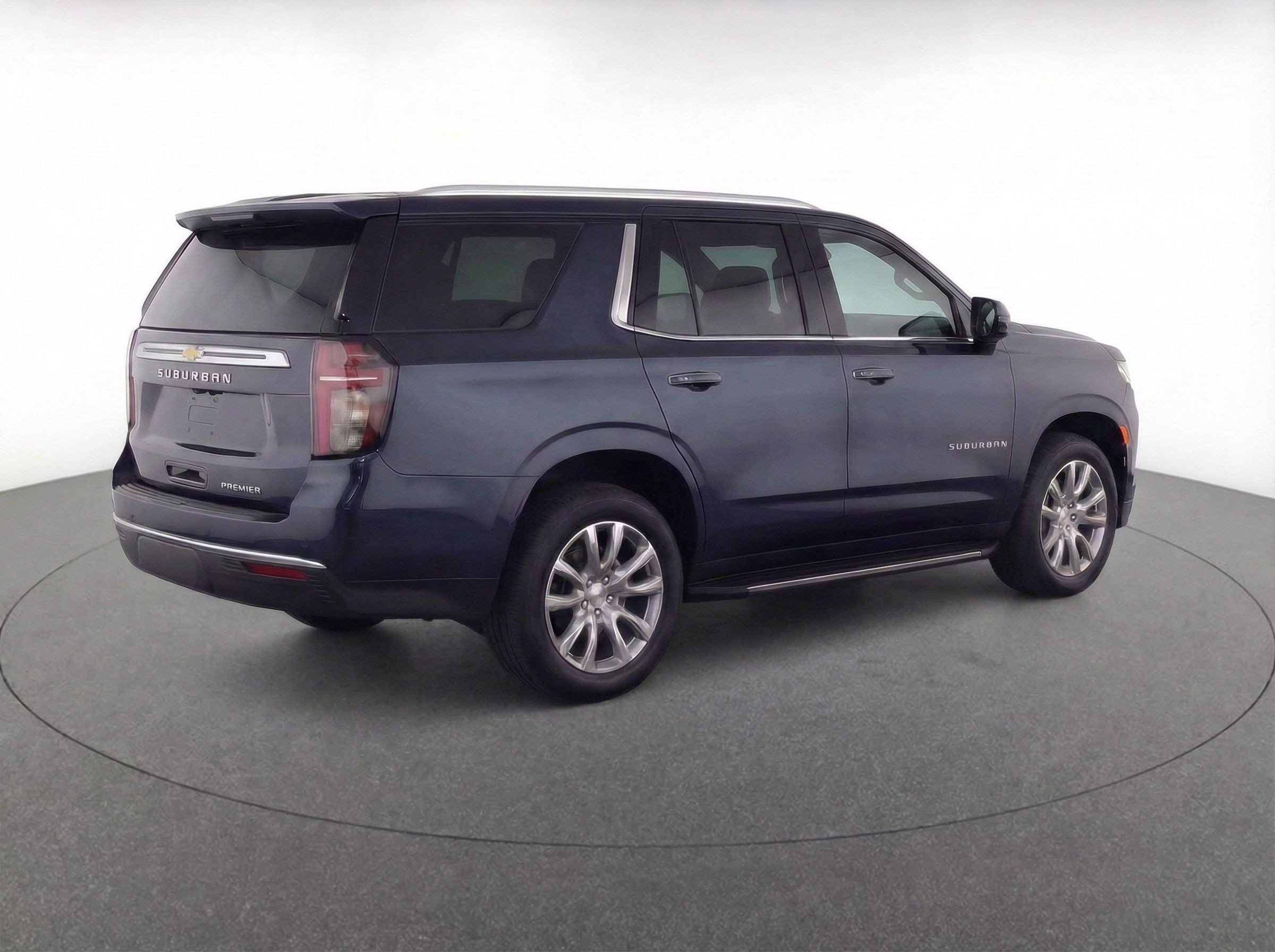 Thumbnail: 2023 Chevrolet Suburban - 9