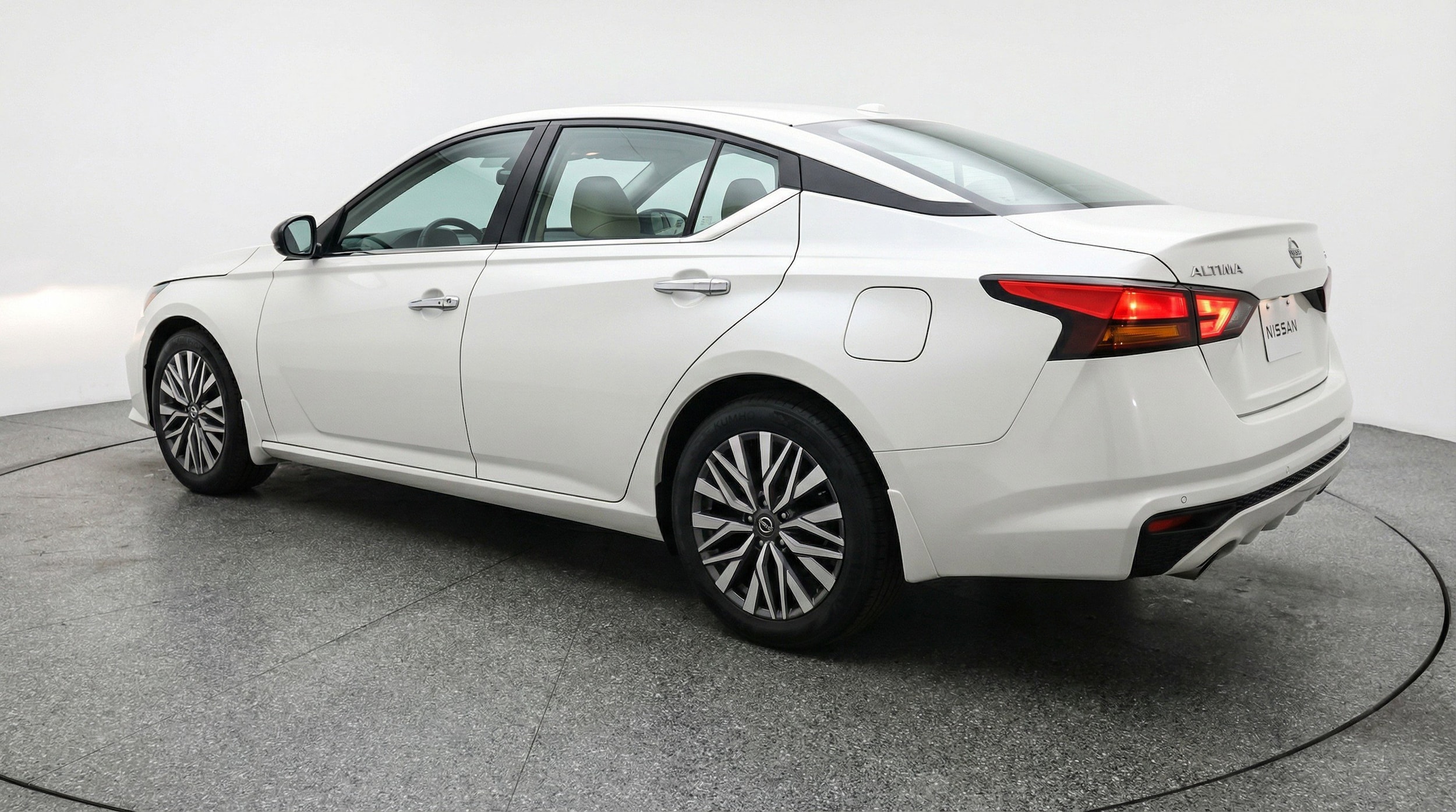 Thumbnail: 2025 Nissan Altima - 6